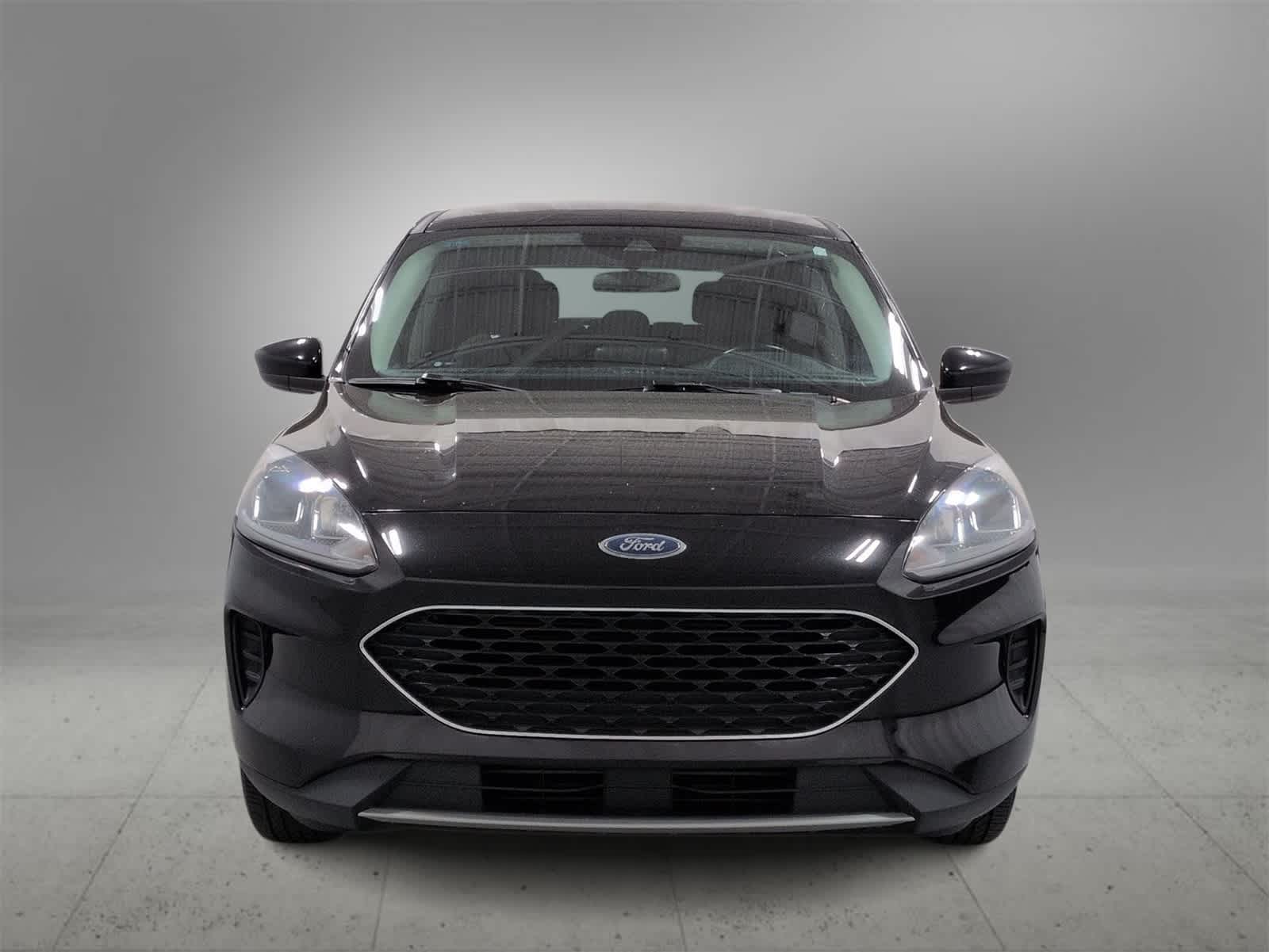 Thumbnail: 2021 Ford Escape - 3