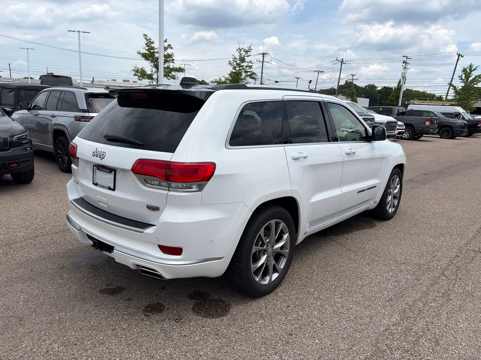 Thumbnail: 2021 Jeep Grand Cherokee - 11