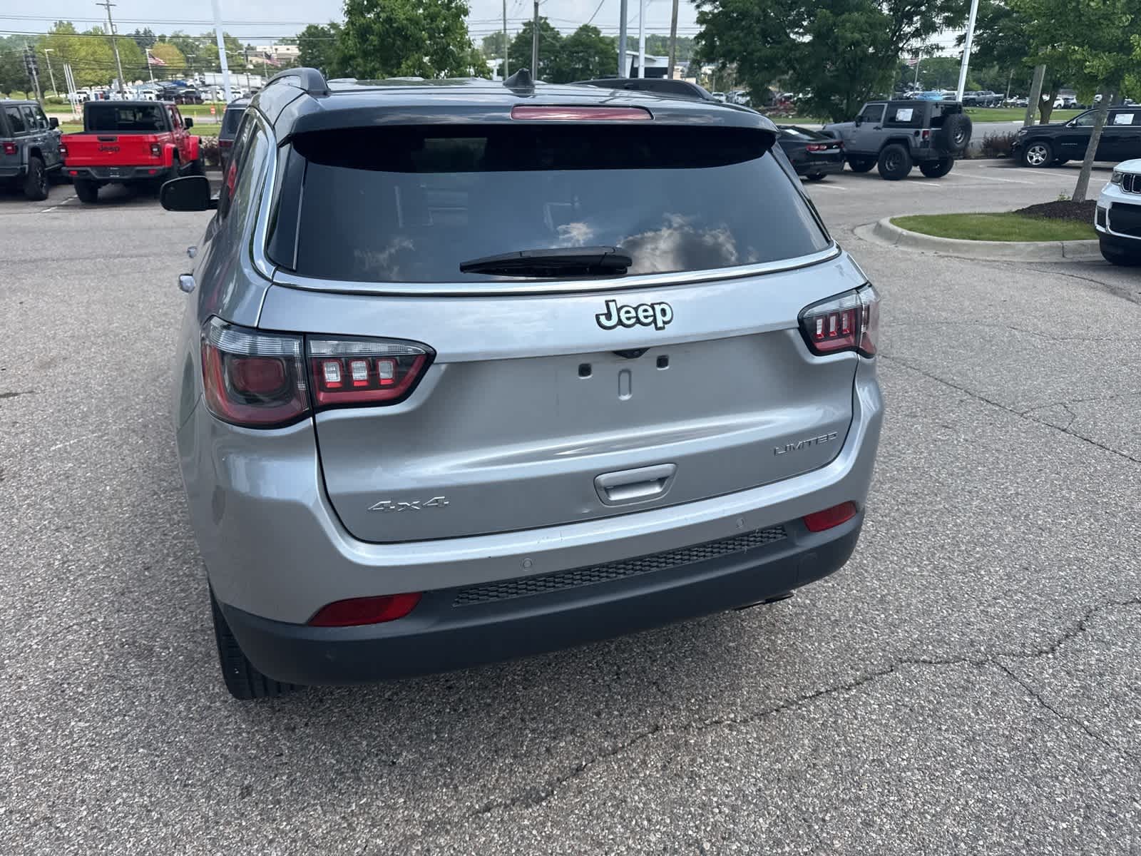 2022 Jeep Compass Limited 17