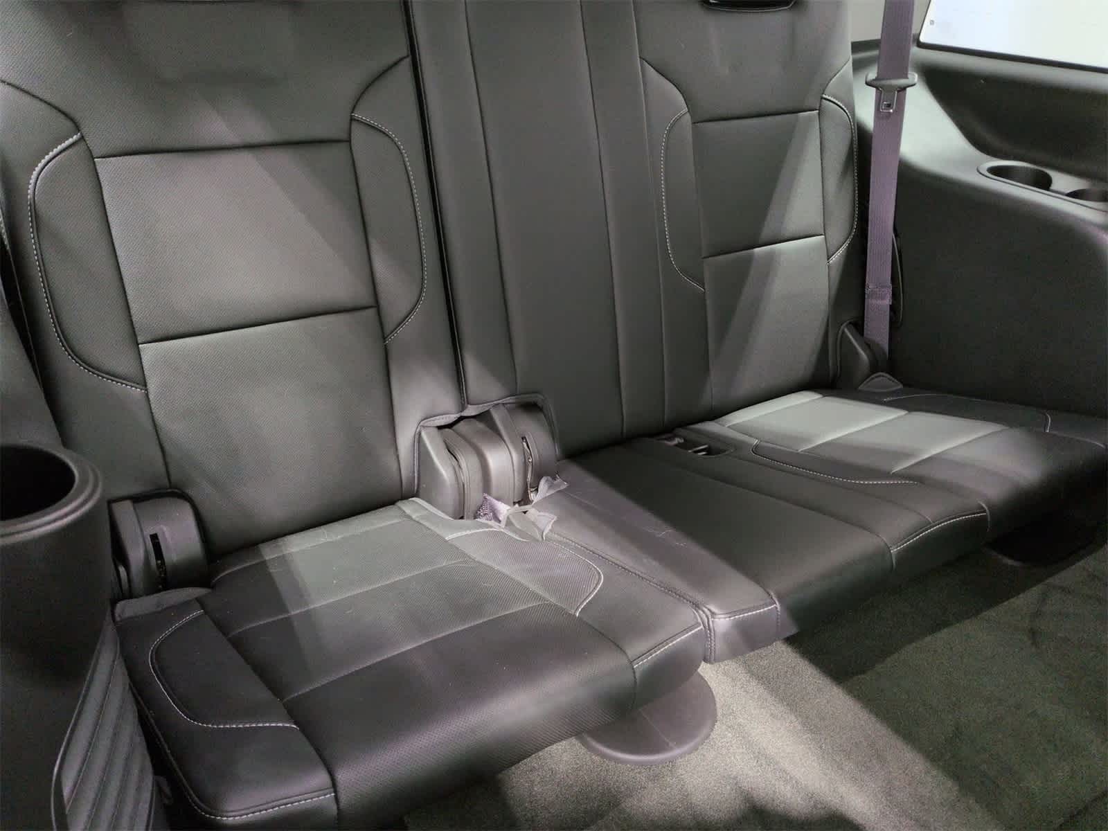 Thumbnail: 2016 Chevrolet Tahoe - 38