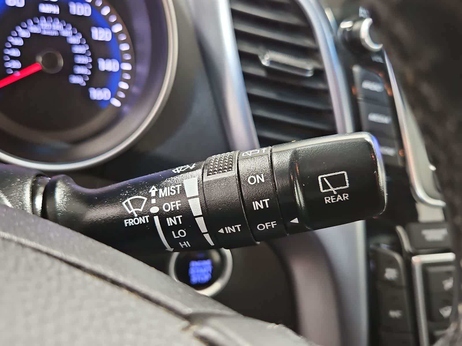 Thumbnail: 2014 Hyundai Elantra - 24