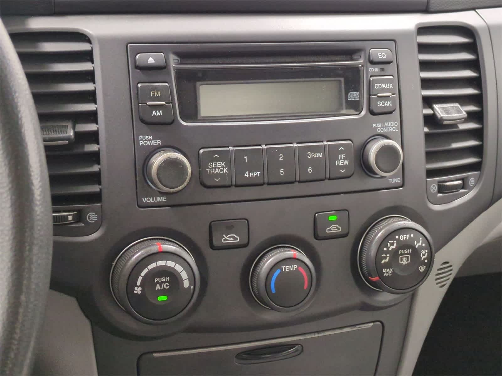 Thumbnail: 2008 Kia Optima - 27
