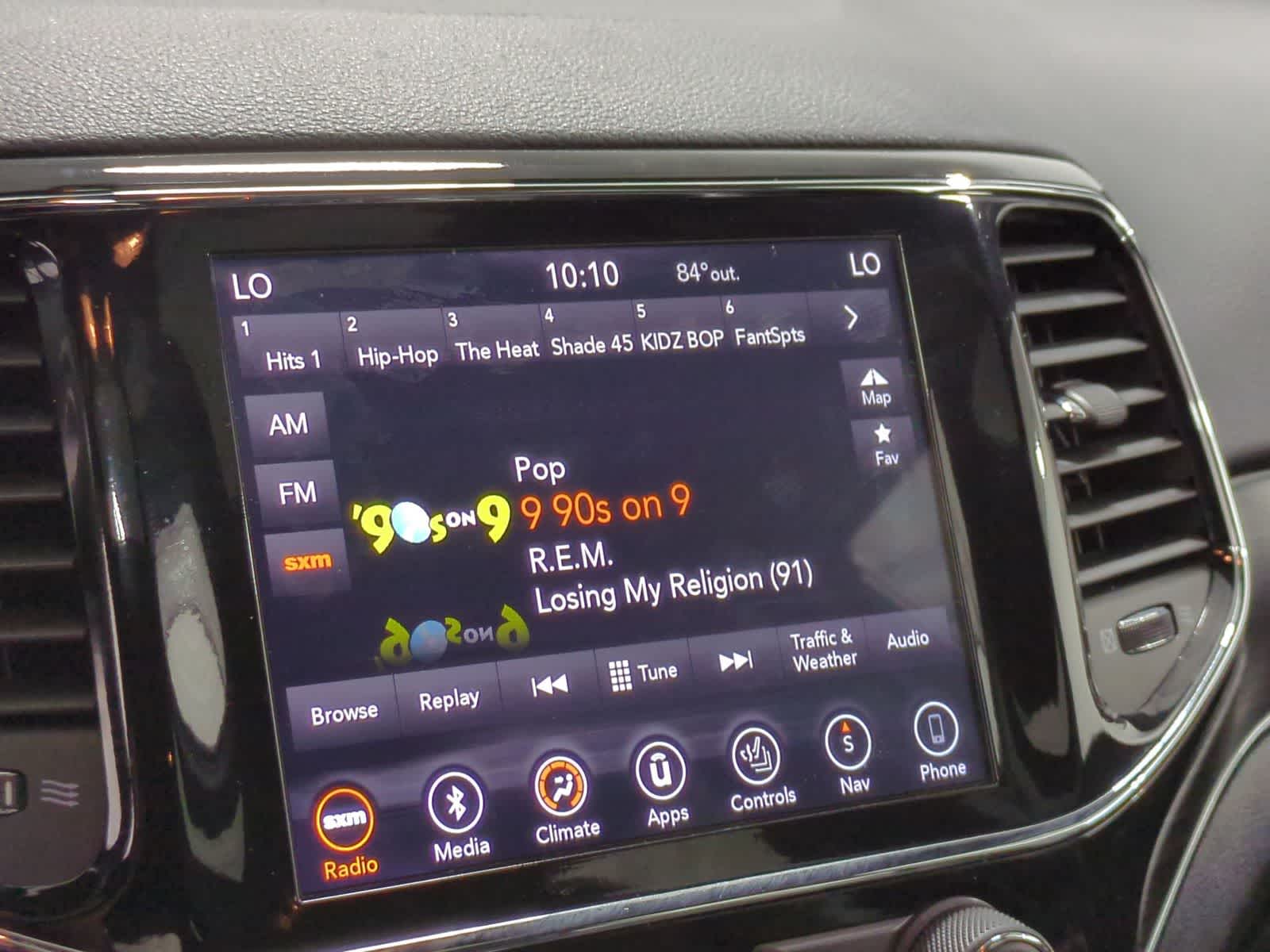 Thumbnail: 2019 Jeep Grand Cherokee - 29