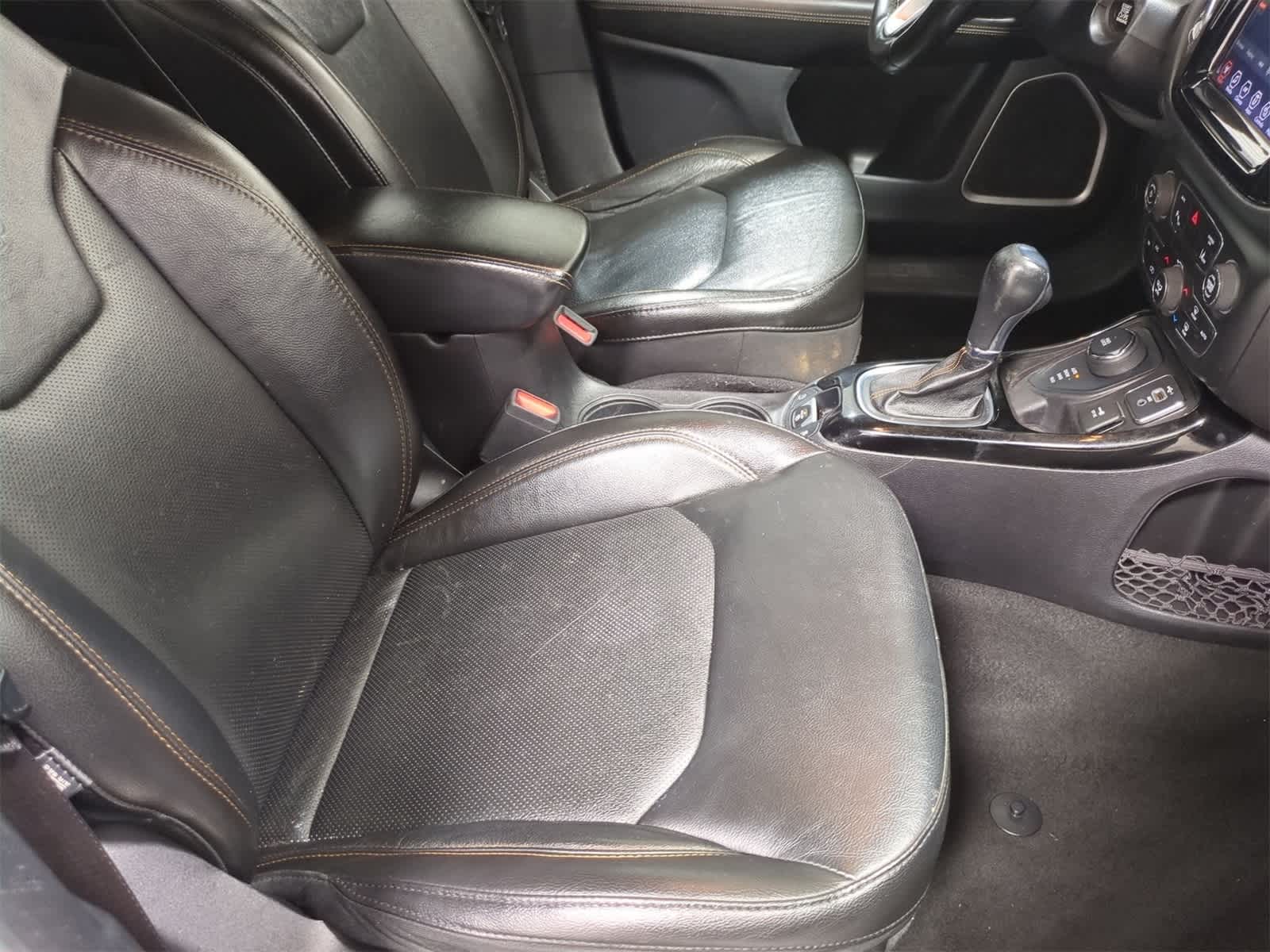 Thumbnail: 2021 Jeep Compass - 29