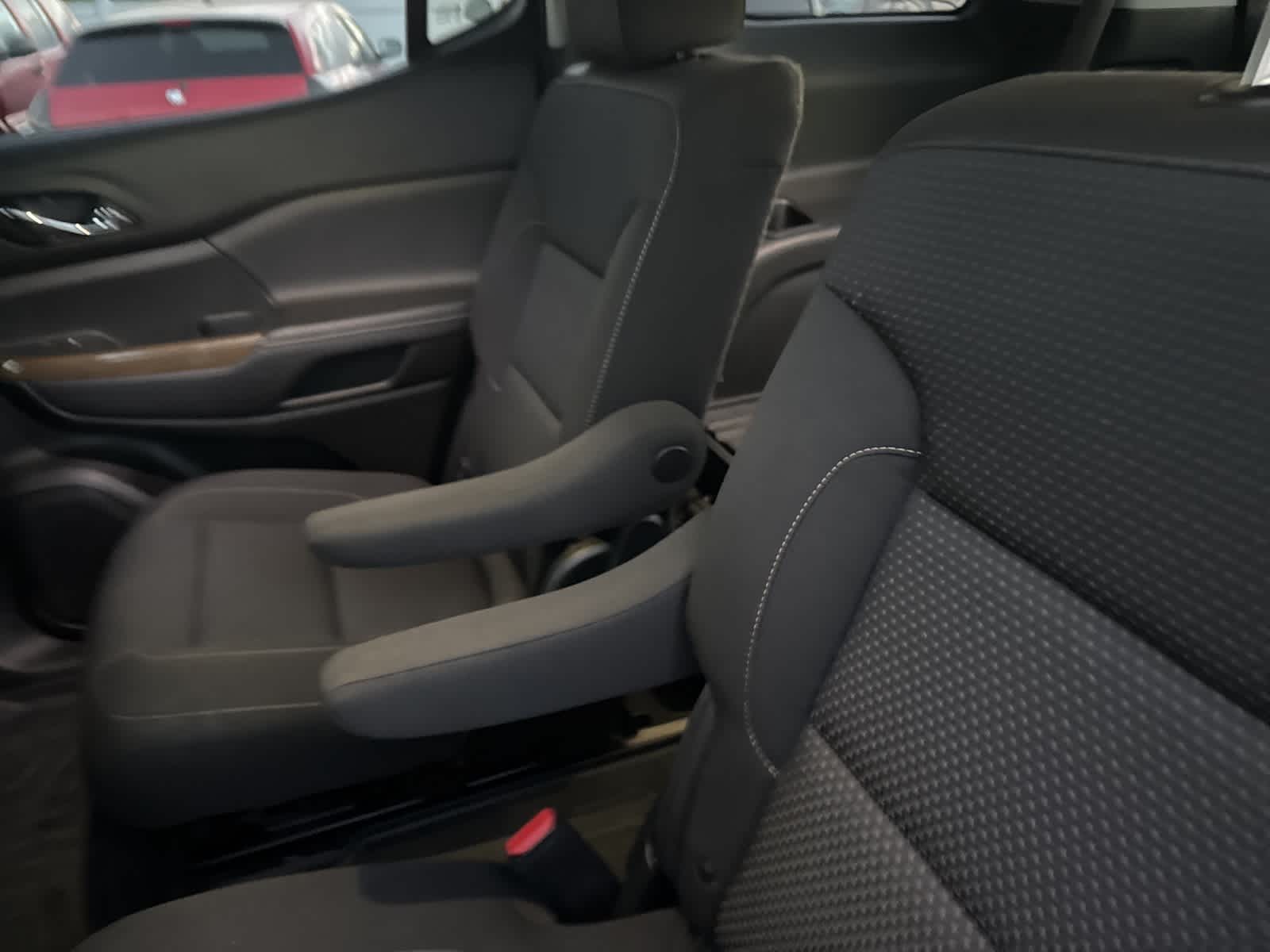 Thumbnail: 2021 GMC Acadia - 31