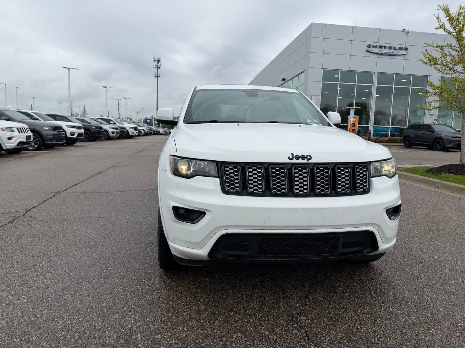 Thumbnail: 2021 Jeep Grand Cherokee - 8