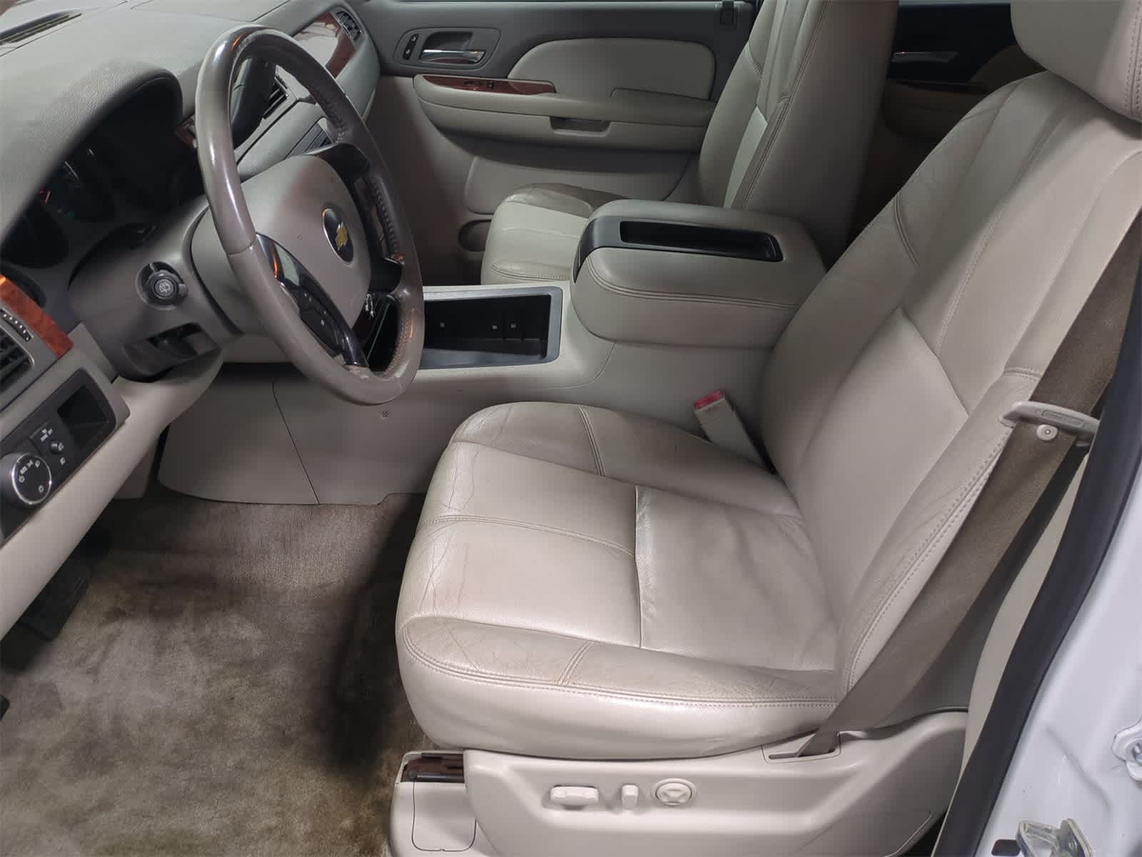 Thumbnail: 2008 Chevrolet Suburban - 16