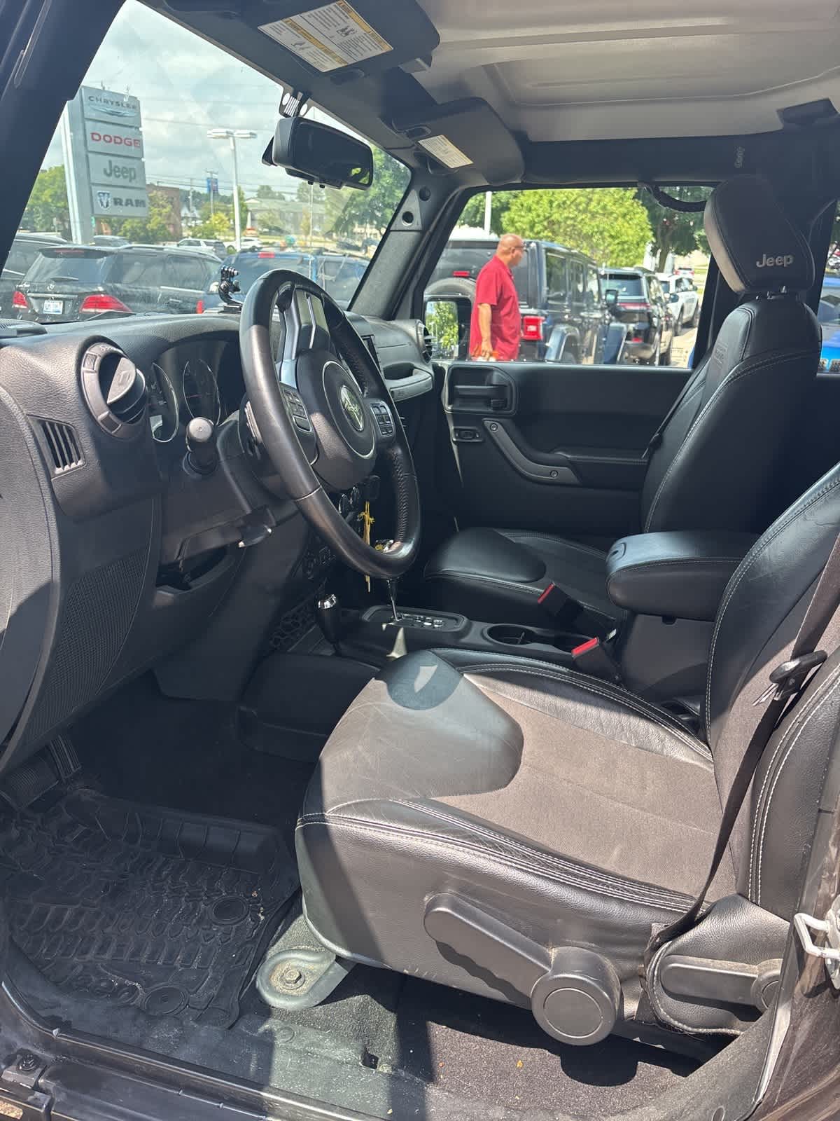 Thumbnail: 2018 Jeep Wrangler - 28