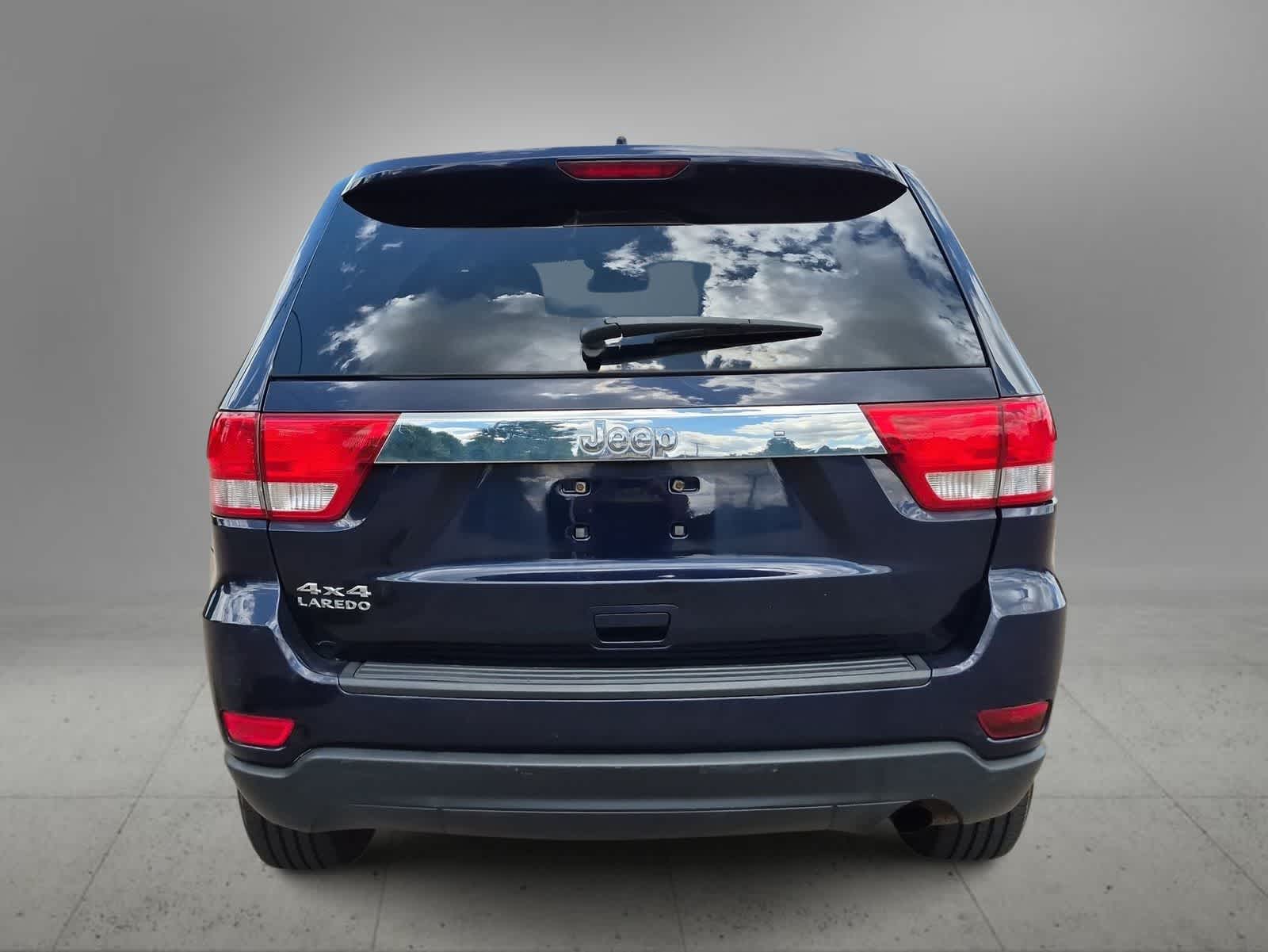 Thumbnail: 2012 Jeep Grand Cherokee - 7