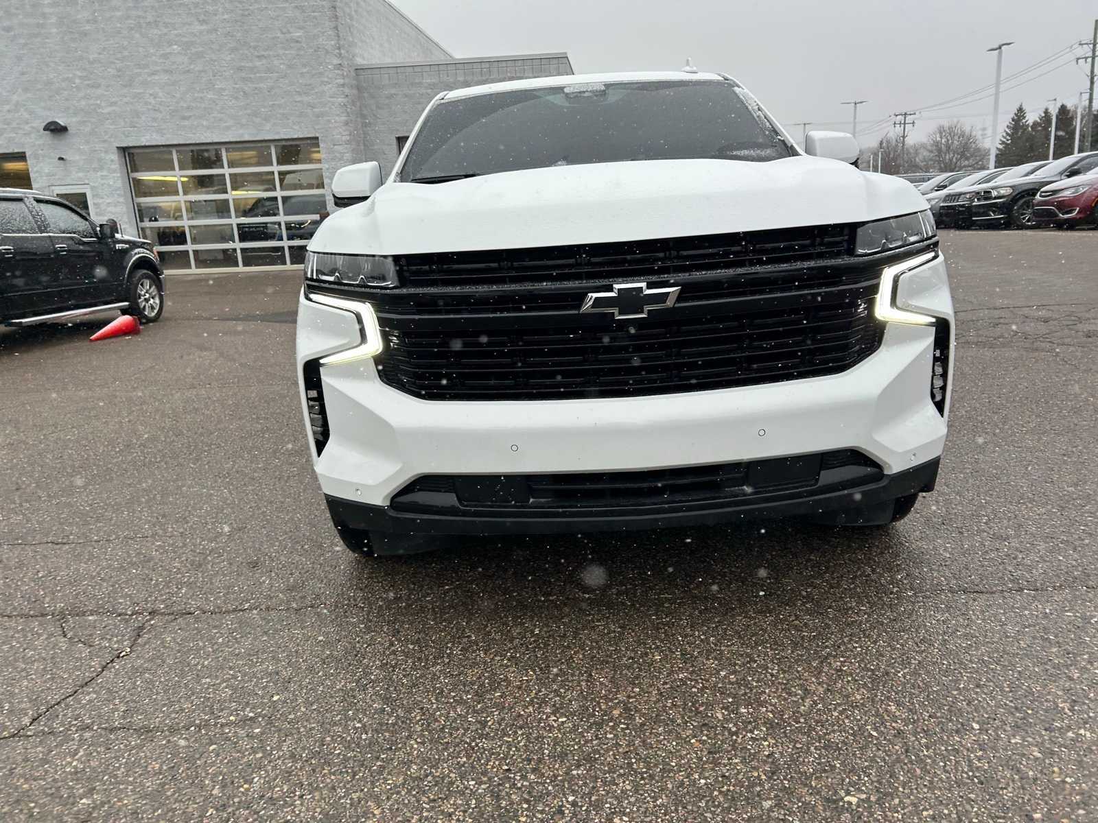 2023 Chevrolet Tahoe RST photo 3