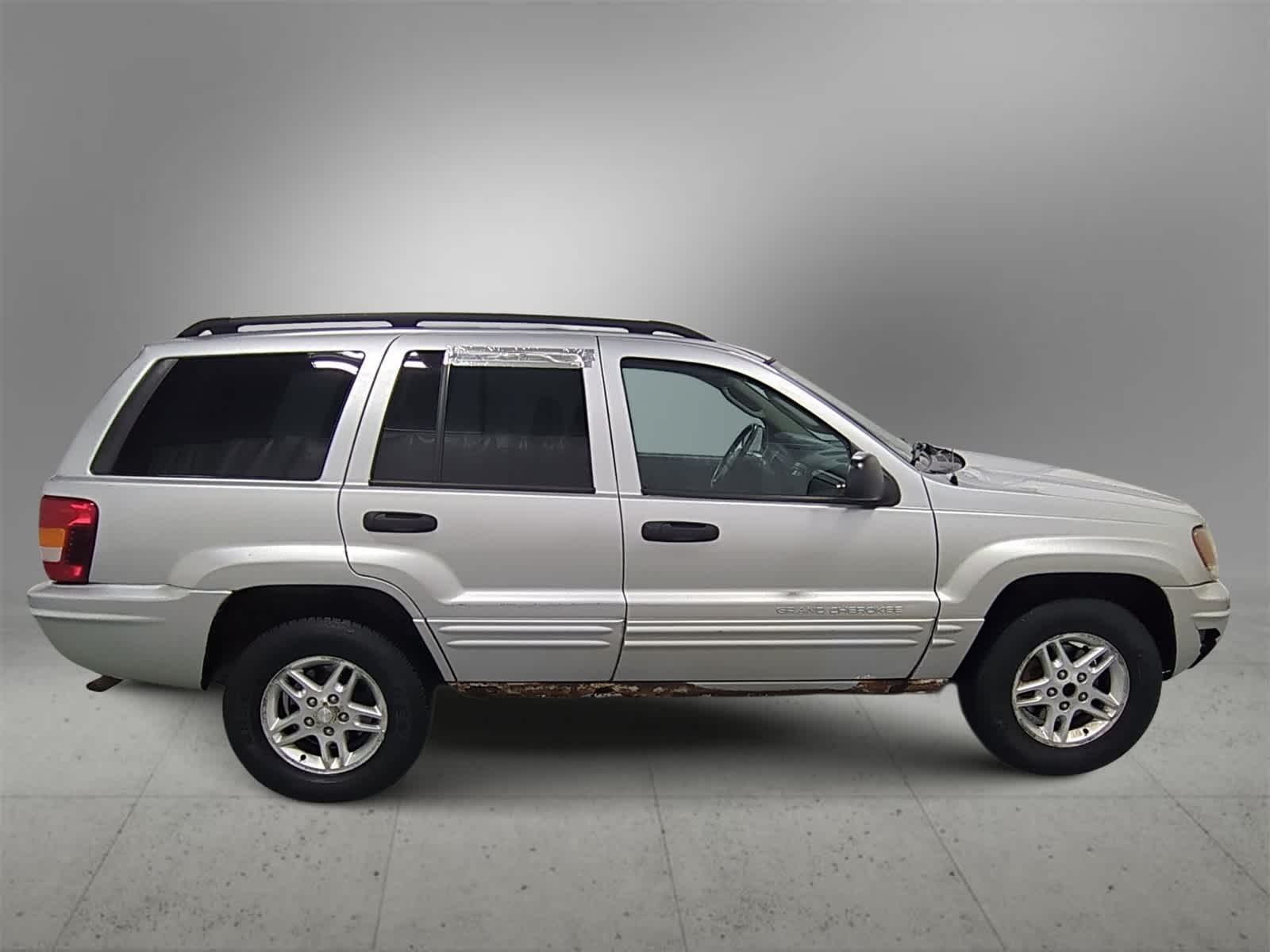 Thumbnail: 2004 Jeep Grand Cherokee - 9