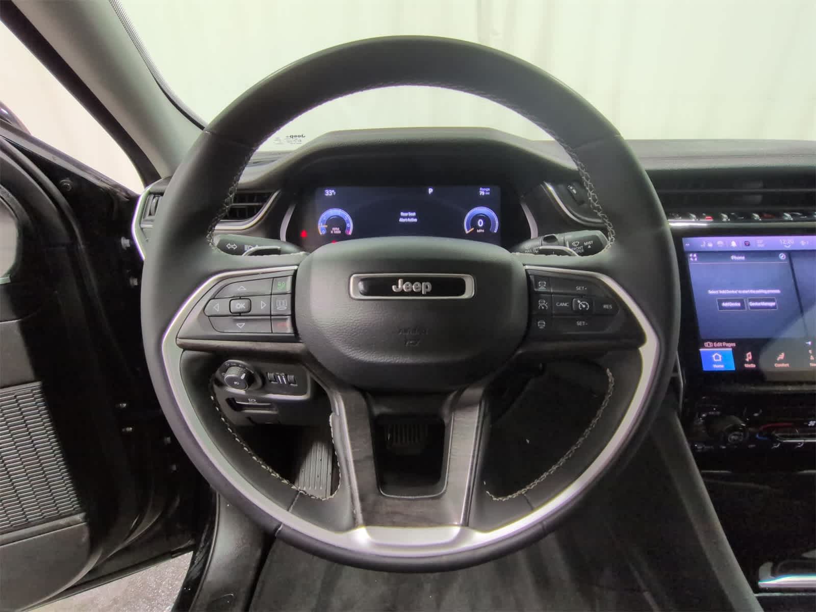 Thumbnail: 2023 Jeep Grand Cherokee - 23