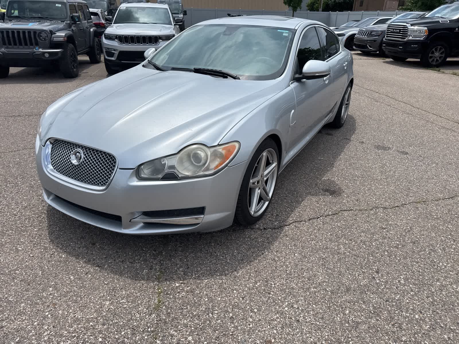 Thumbnail: 2011 Jaguar XF - 2