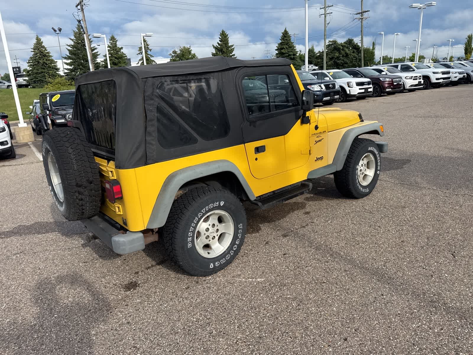 Thumbnail: 2000 Jeep Wrangler - 14