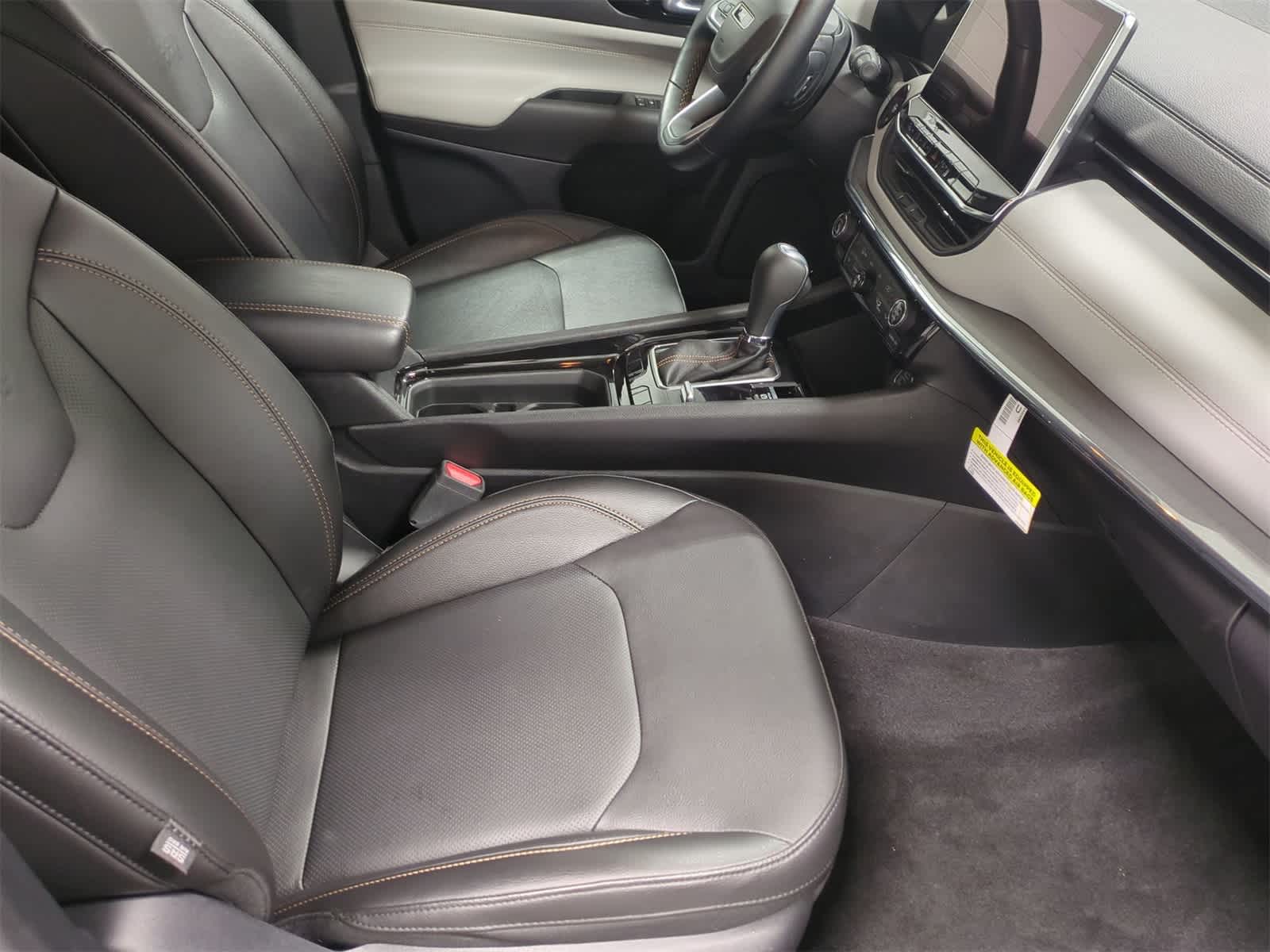 2022 Jeep Compass Limited 22