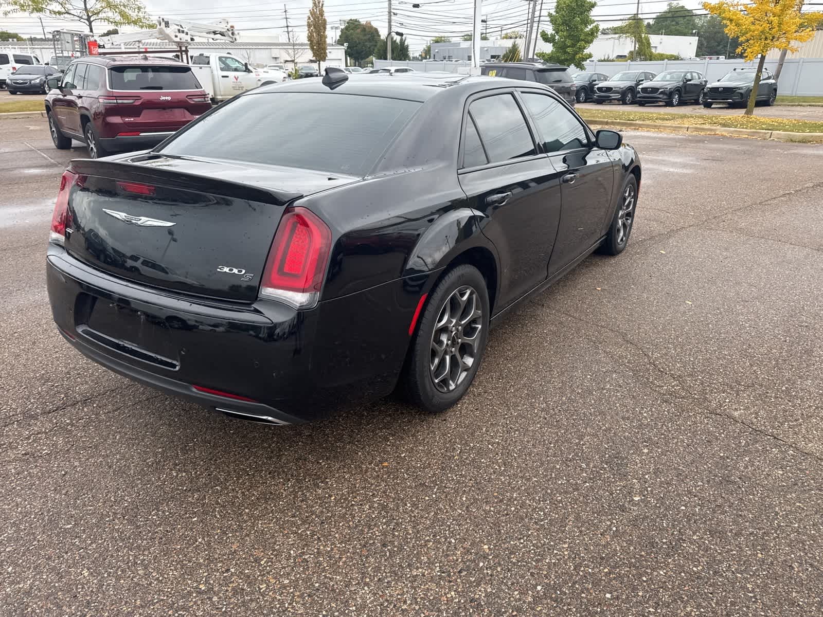 Thumbnail: 2018 Chrysler 300 - 17