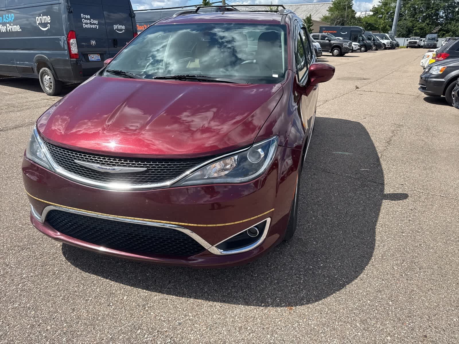 Thumbnail: 2020 Chrysler Pacifica - 3