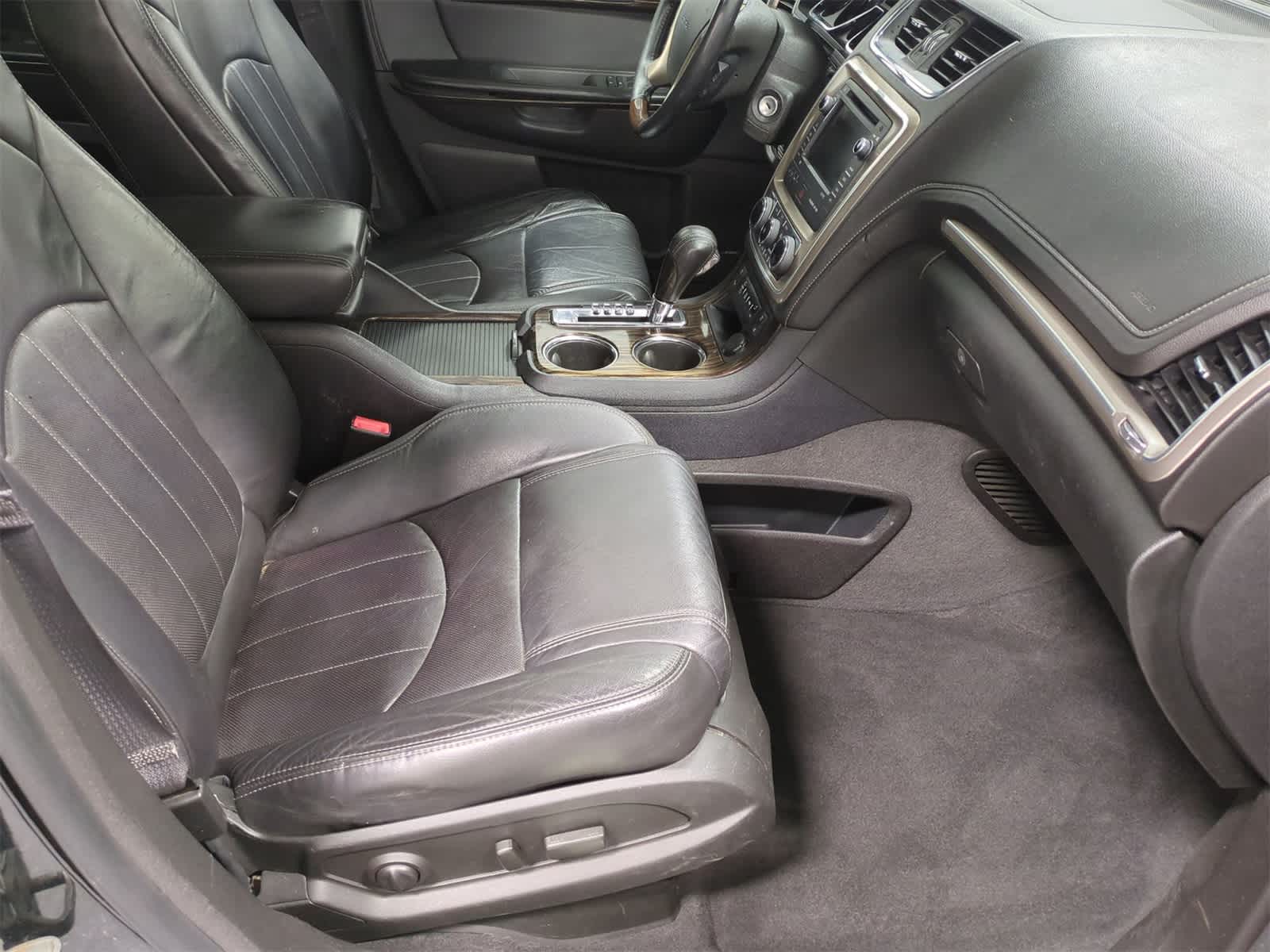 Thumbnail: 2013 GMC Acadia - 24