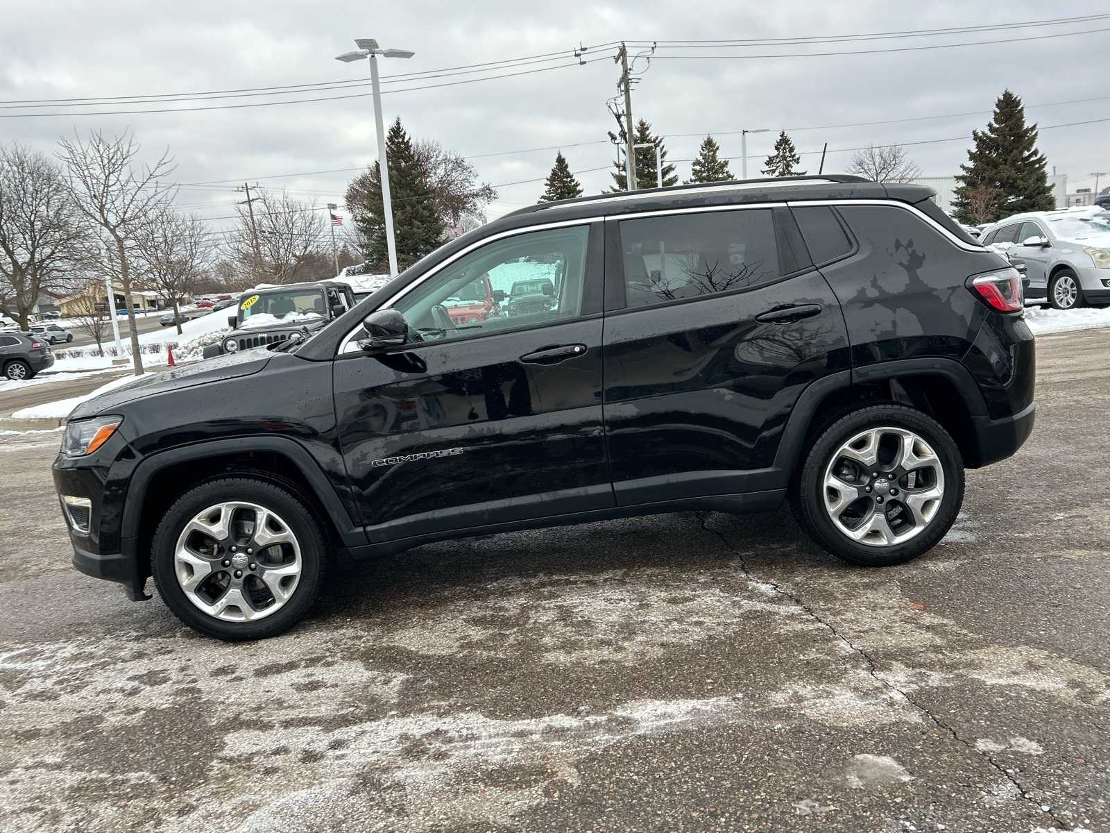 Thumbnail: 2018 Jeep Compass - 19