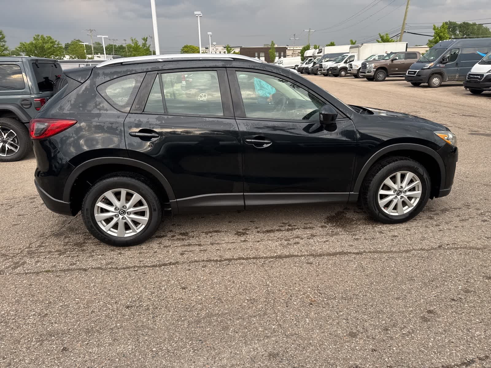2014 Mazda CX-5 Sport 11