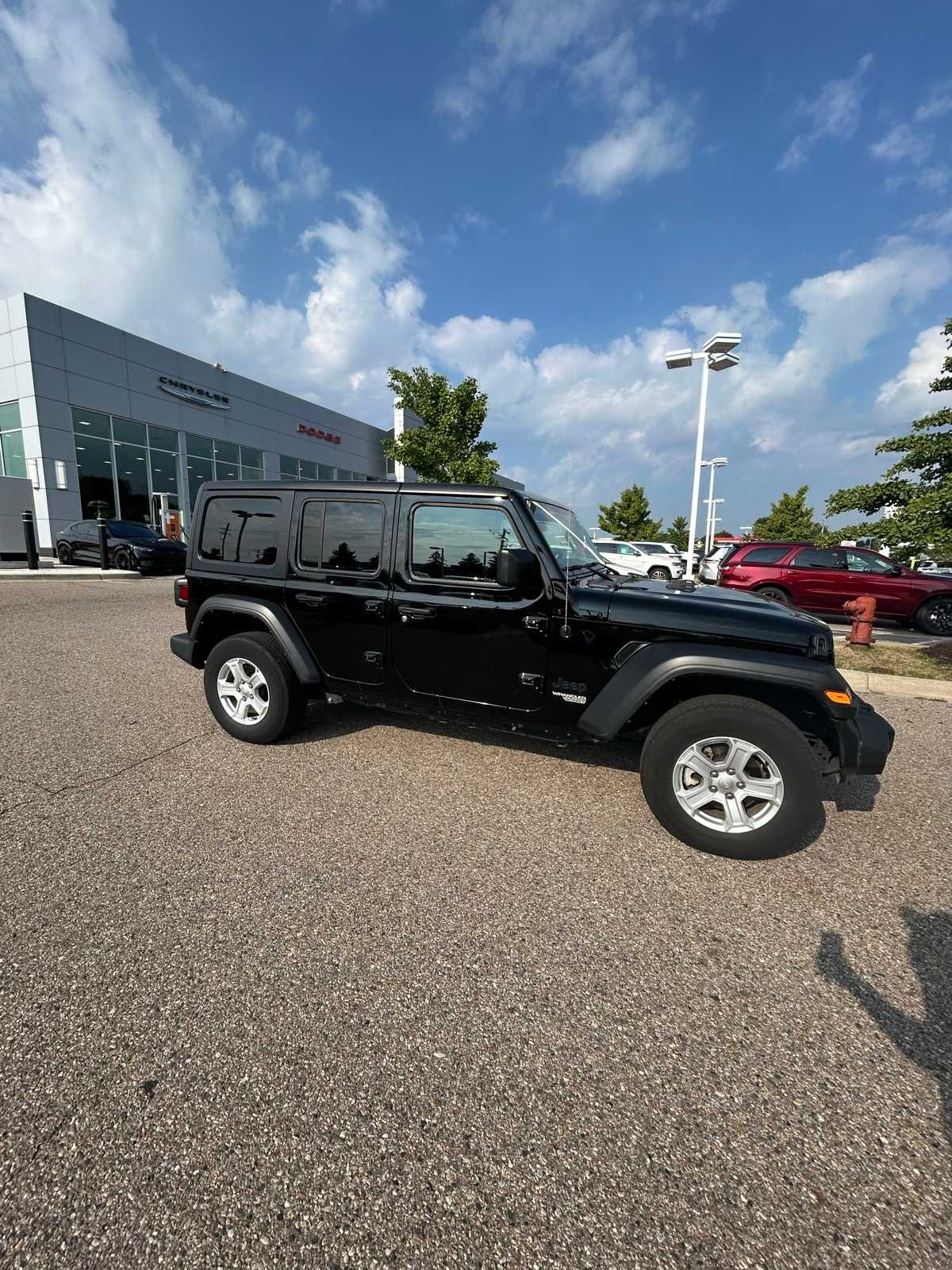Thumbnail: 2021 Jeep Wrangler - 12