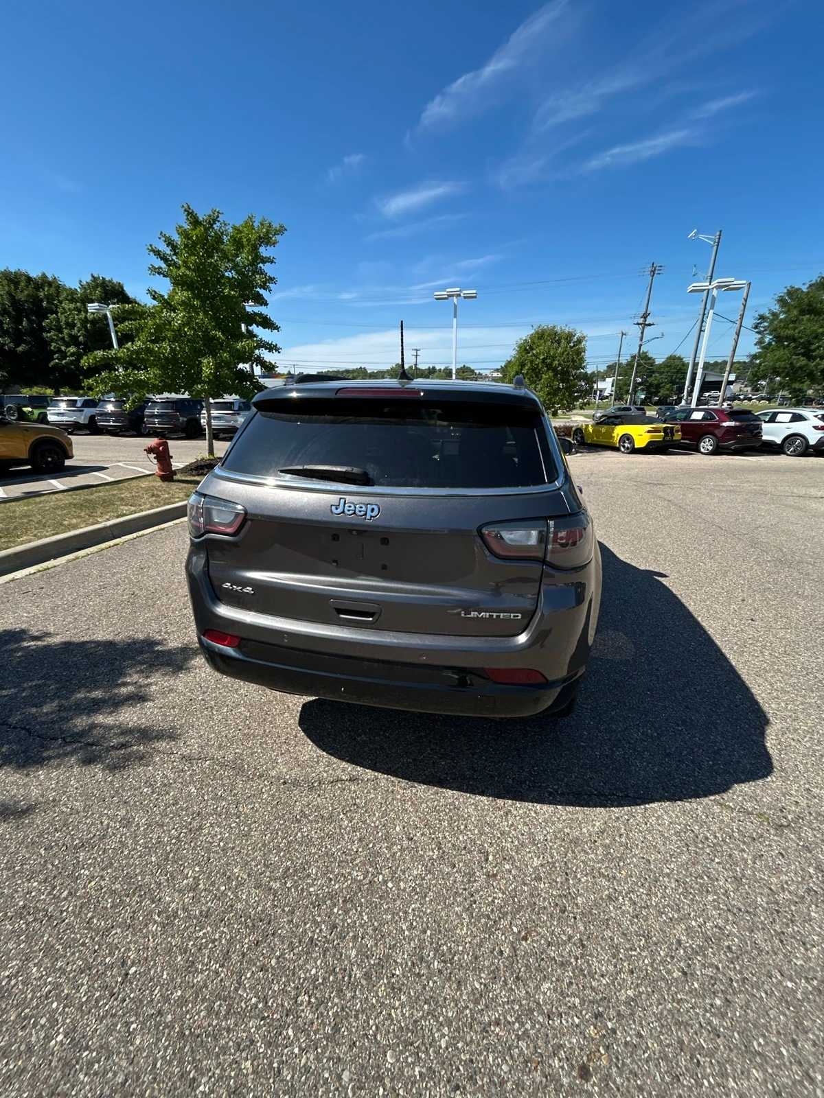Thumbnail: 2022 Jeep Compass - 22