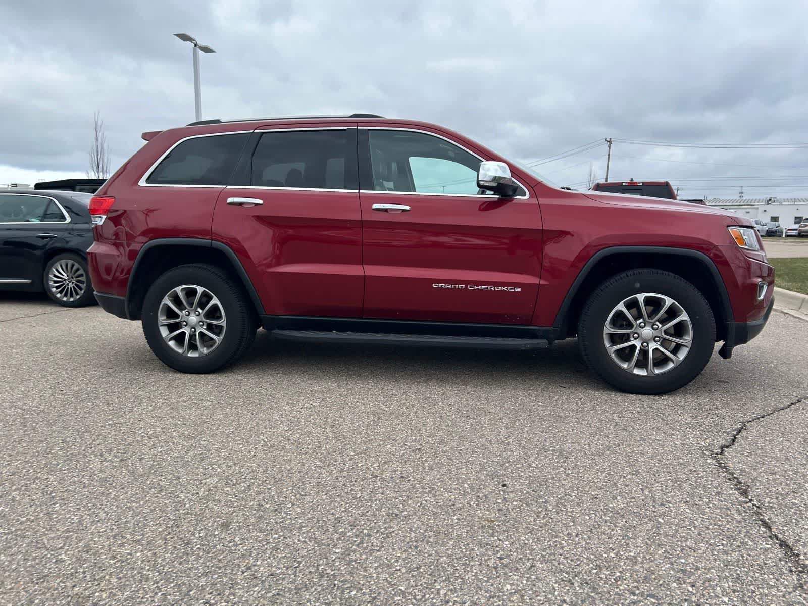 Thumbnail: 2014 Jeep Grand Cherokee - 14