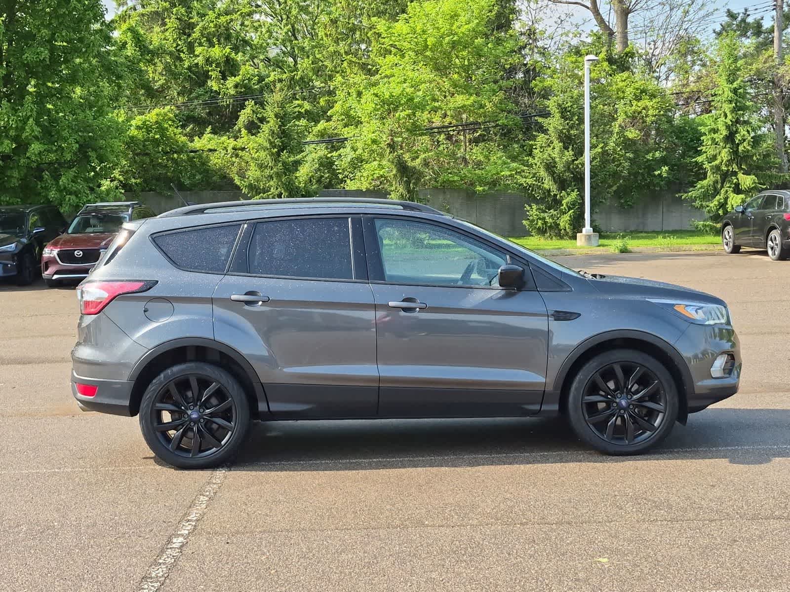 Thumbnail: 2018 Ford Escape - 15