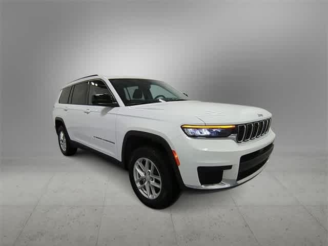 Used 2022 Jeep Grand Cherokee L Laredo with VIN 1C4RJKAG5N8565722 for sale in Farmington, MI