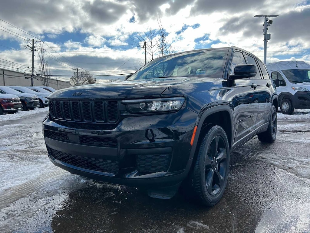 Certified 2023 Jeep Grand Cherokee L Altitude SUV