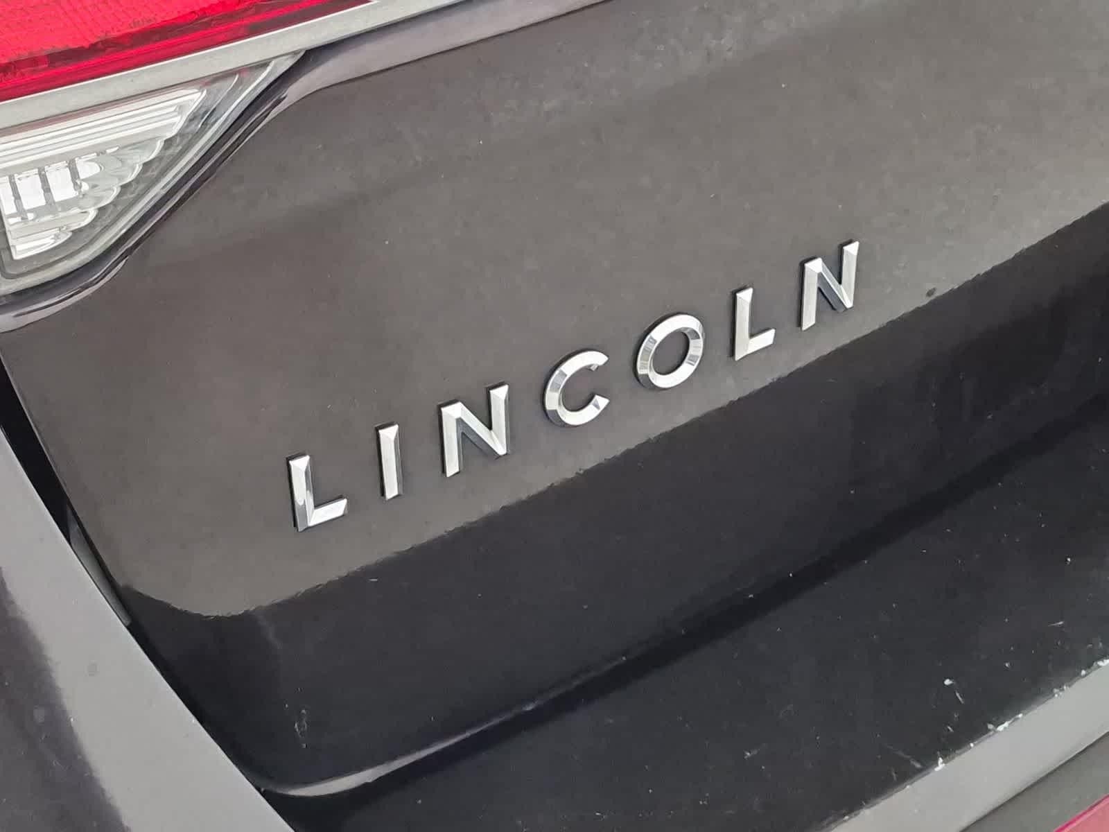 Thumbnail: 2013 Lincoln MKX - 19