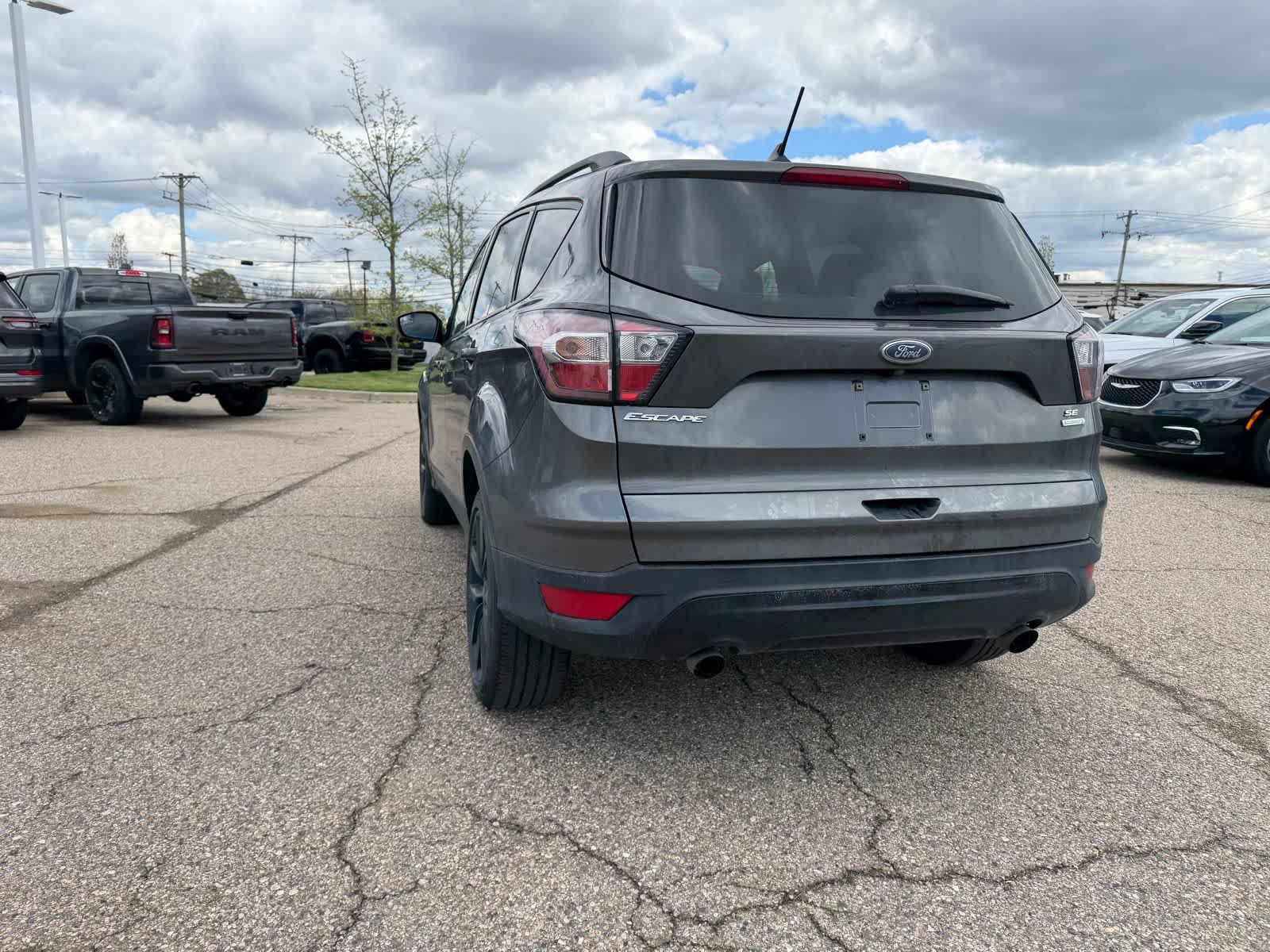 Thumbnail: 2018 Ford Escape - 21