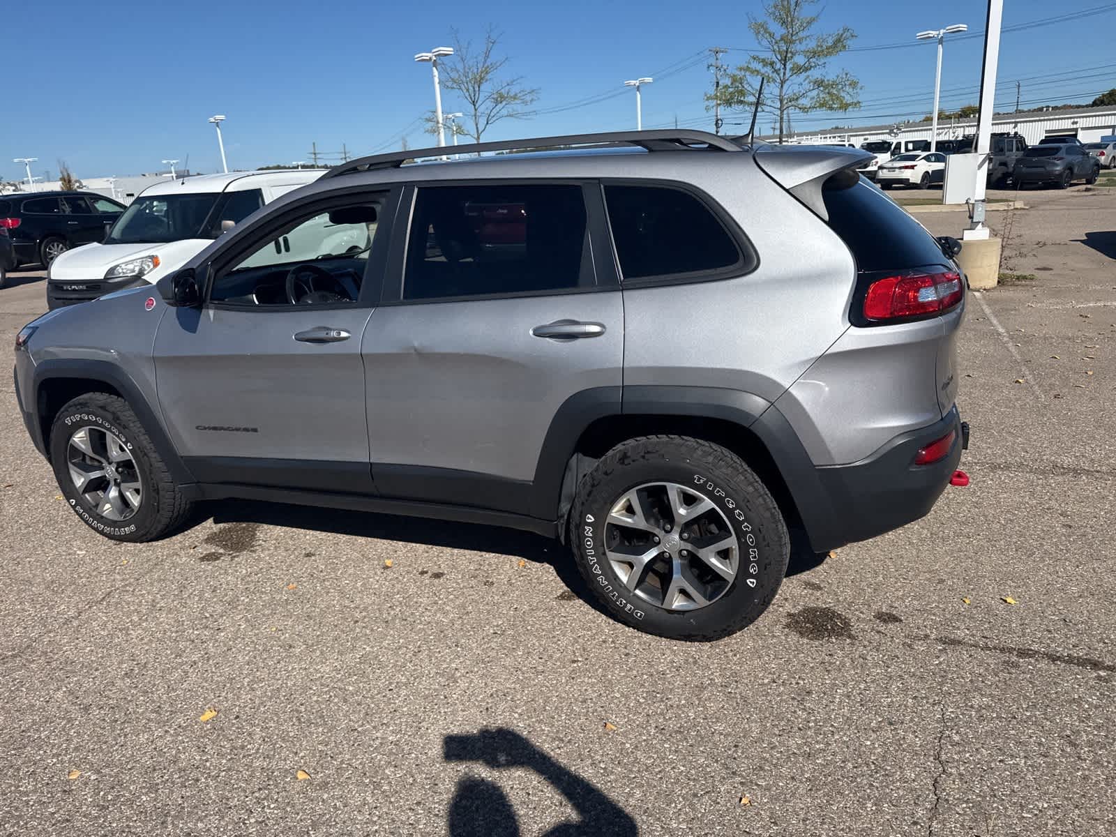 Thumbnail: 2018 Jeep Cherokee - 27