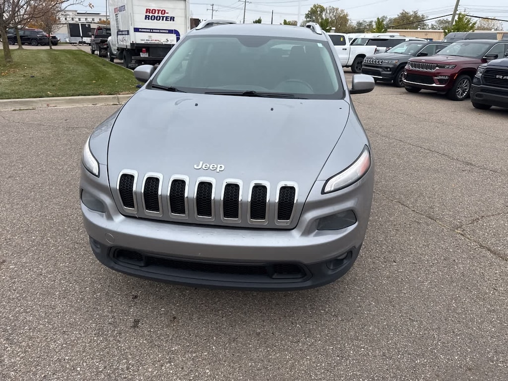 Used 2014 Jeep Cherokee Latitude SUV