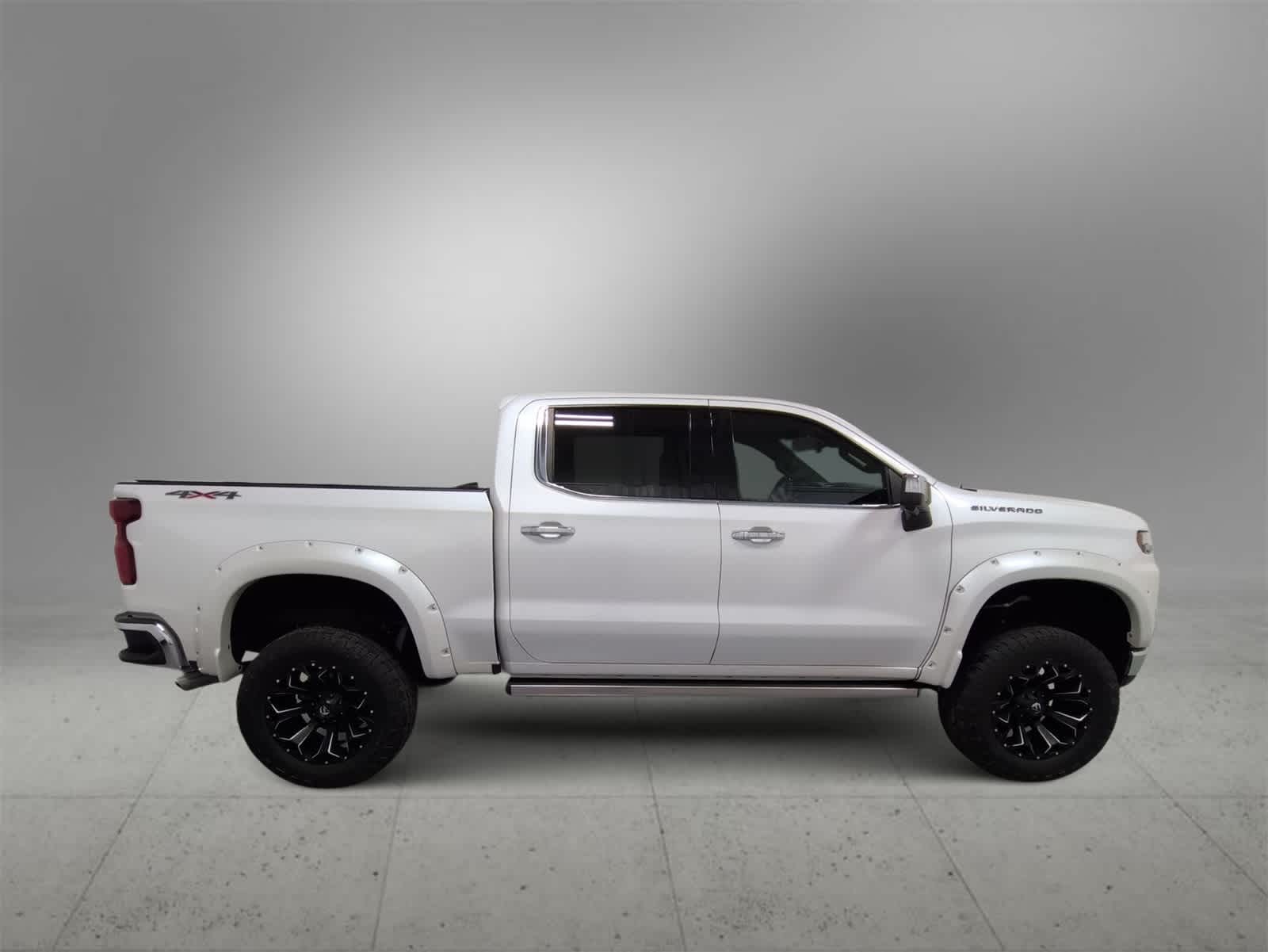 Thumbnail: 2019 Chevrolet Silverado 1500 - 9