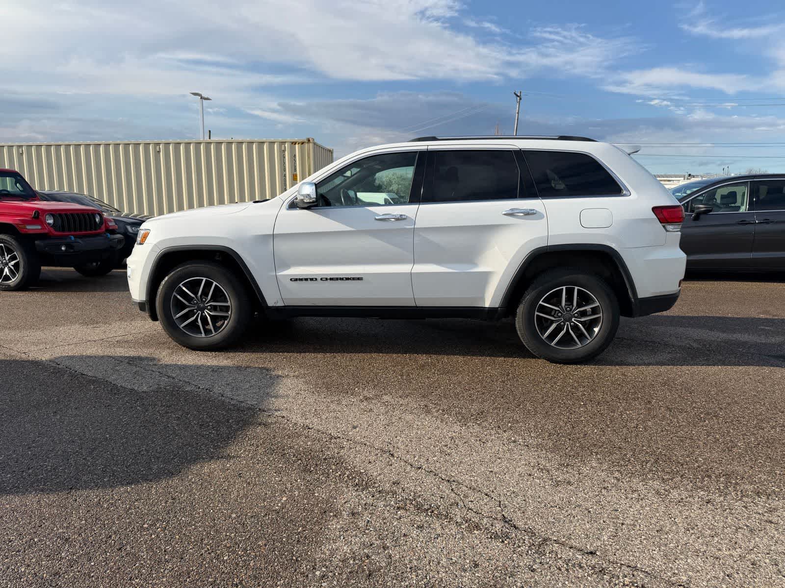 Thumbnail: 2021 Jeep Grand Cherokee - 23