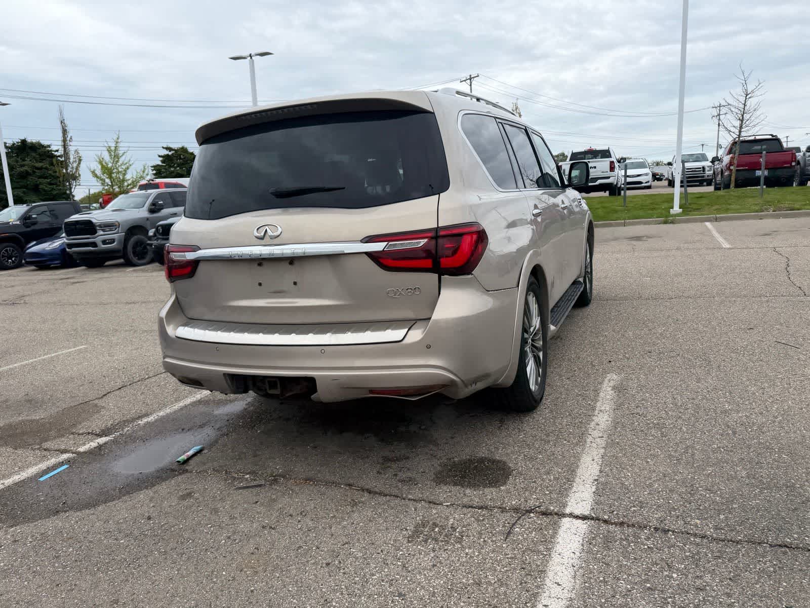 Thumbnail: 2019 INFINITI QX80 - 19