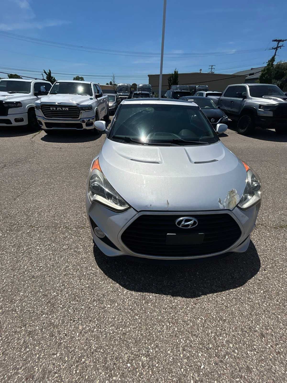 Thumbnail: 2015 Hyundai Veloster - 6