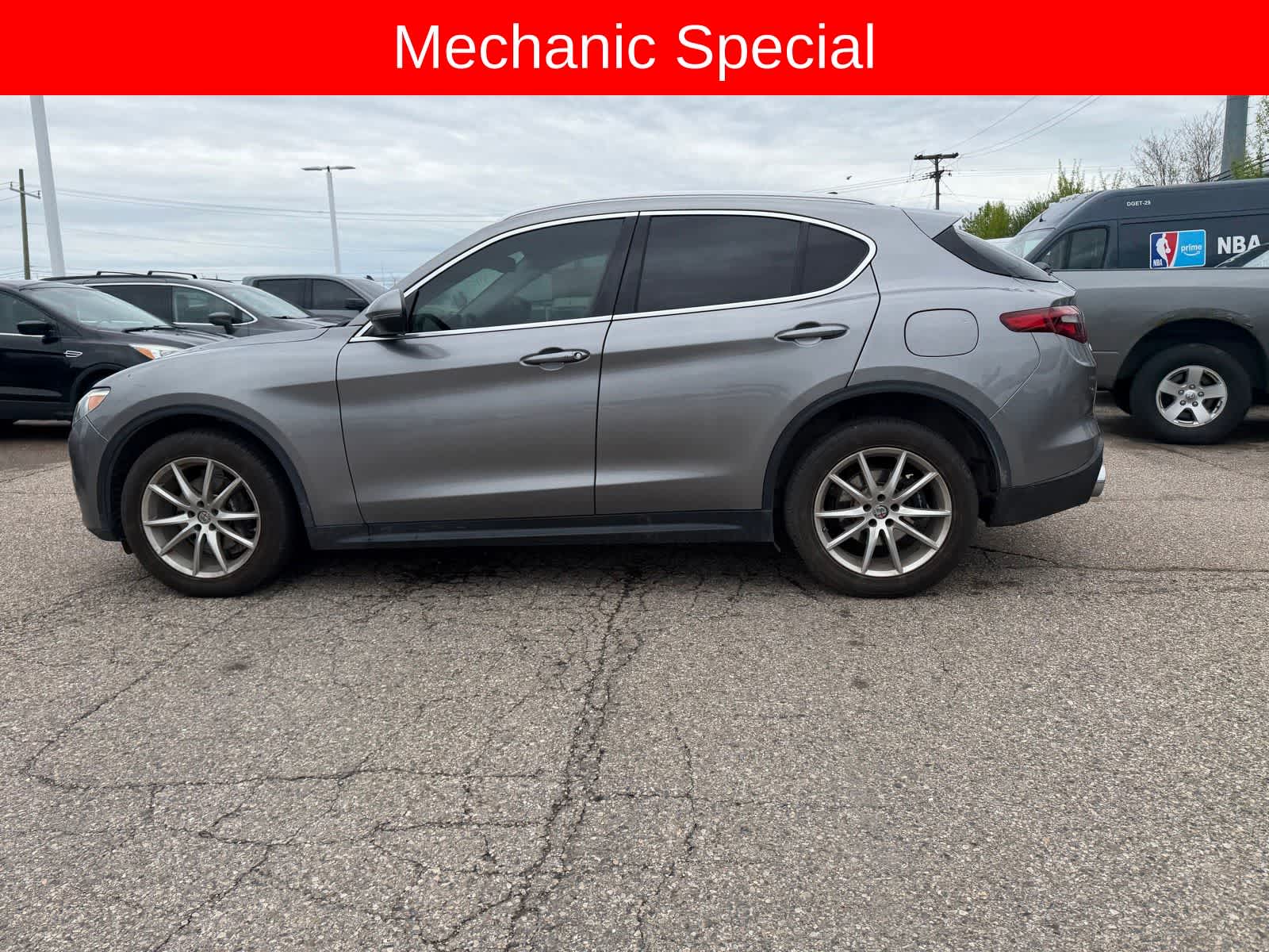 Thumbnail: 2018 Alfa Romeo Stelvio - 24