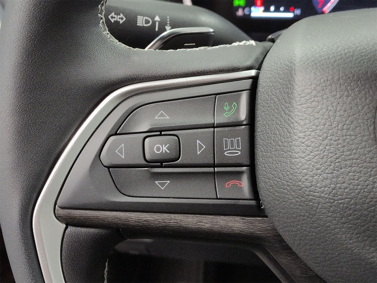 Thumbnail: 2025 Jeep Grand Cherokee L - 24