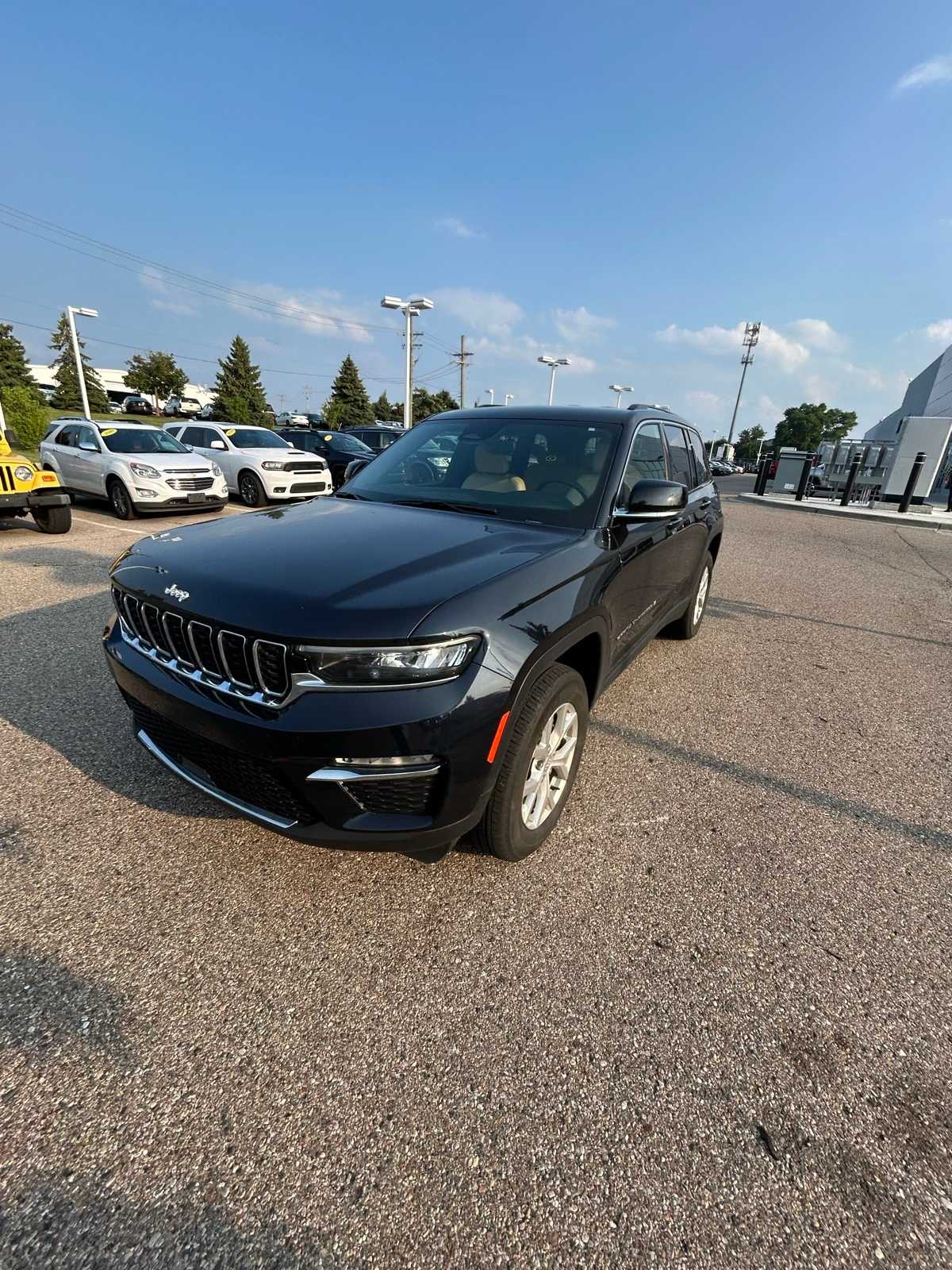 Thumbnail: 2023 Jeep Grand Cherokee - 2