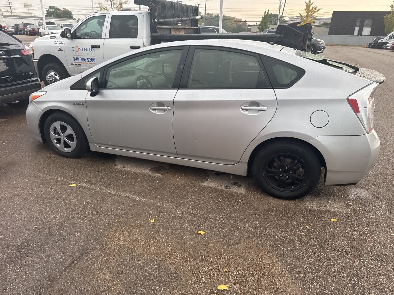Thumbnail: 2015 Toyota Prius - 16