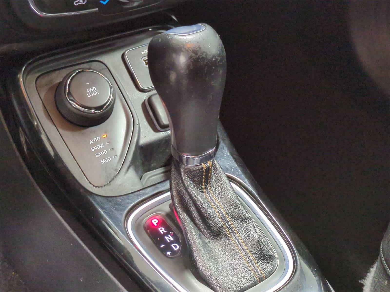 Thumbnail: 2021 Jeep Compass - 38