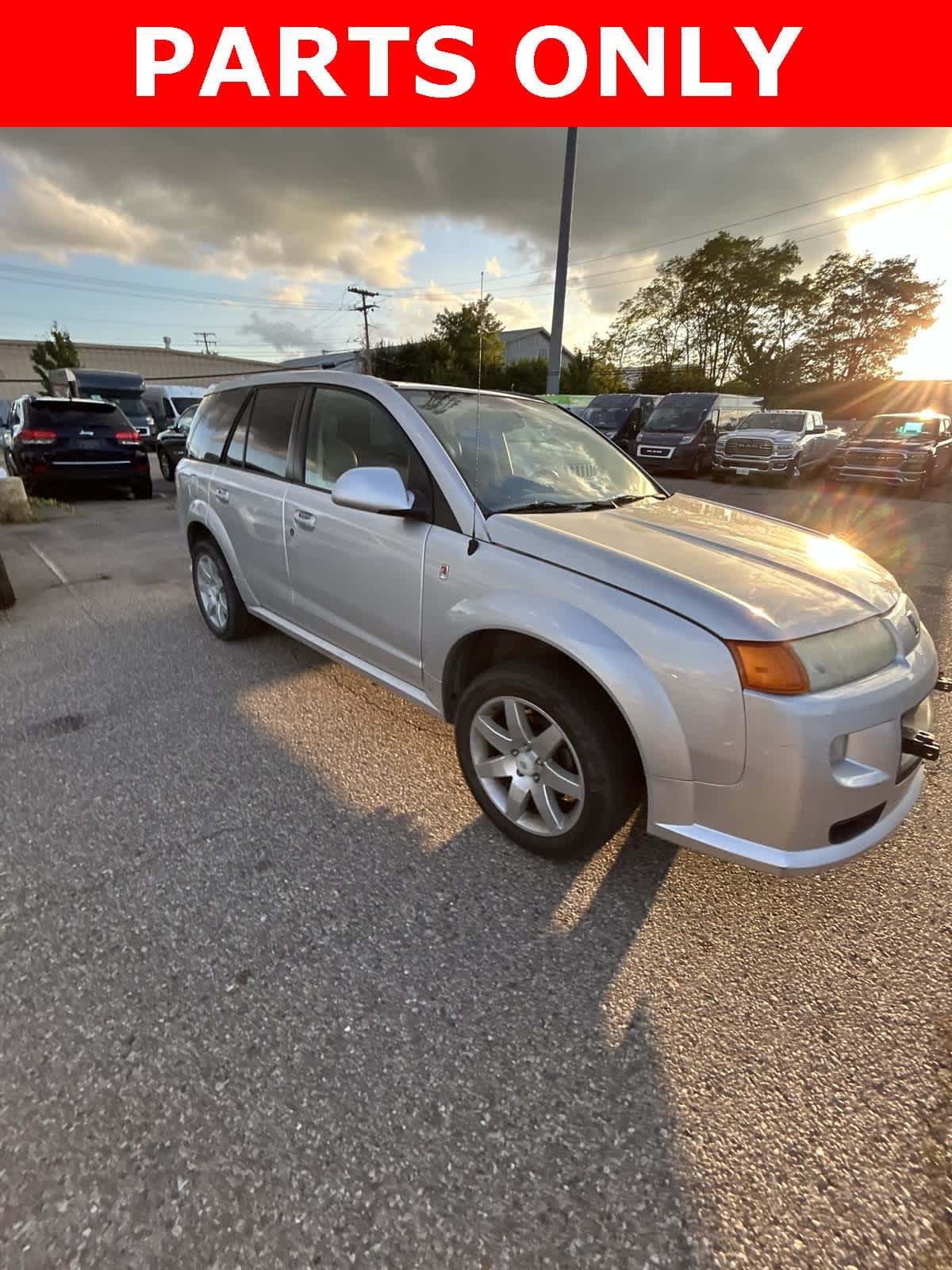 Thumbnail: 2005 Saturn VUE - 11