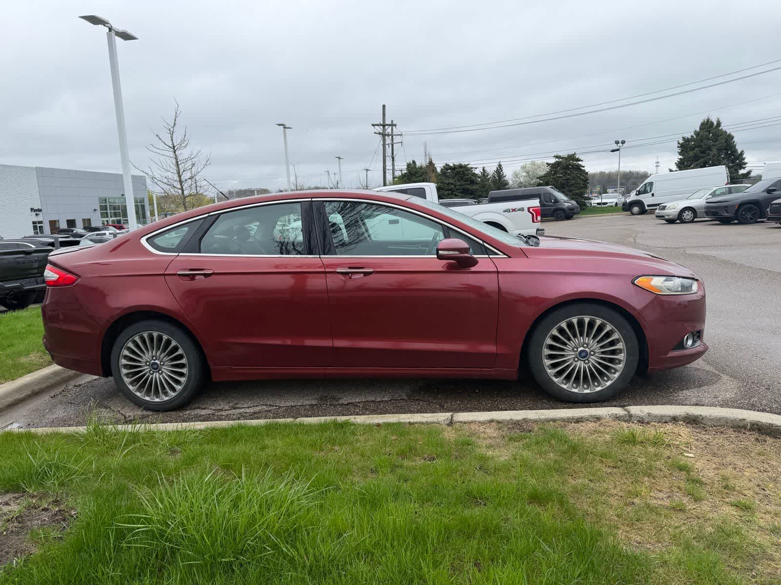 Thumbnail: 2014 Ford Fusion - 13