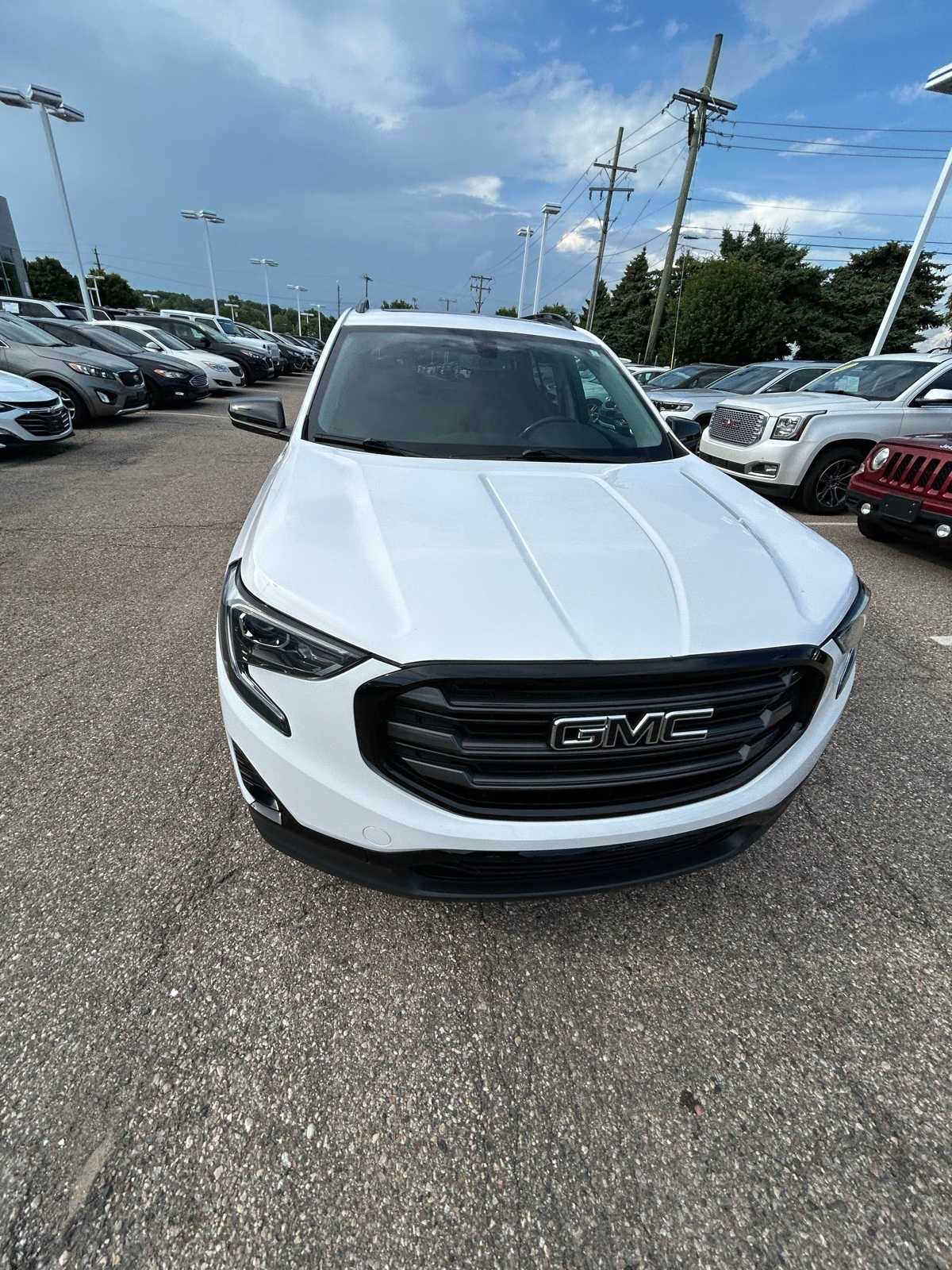 Thumbnail: 2019 GMC Terrain - 3