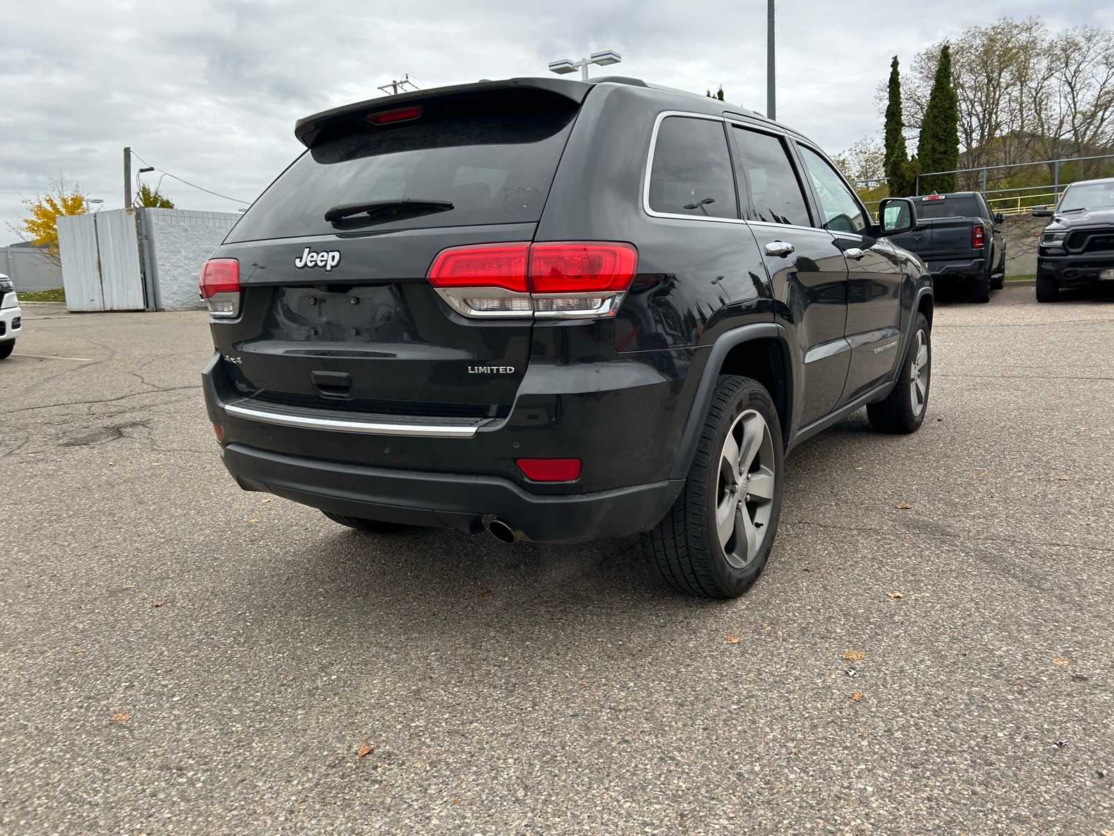 Thumbnail: 2015 Jeep Grand Cherokee - 17