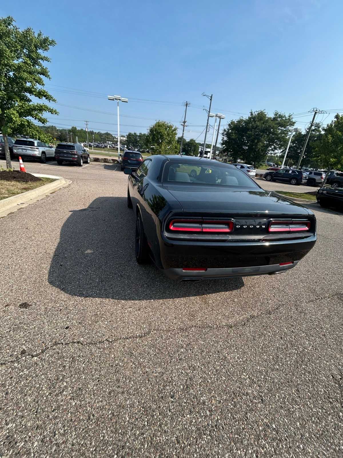 Thumbnail: 2016 Dodge Challenger - 25