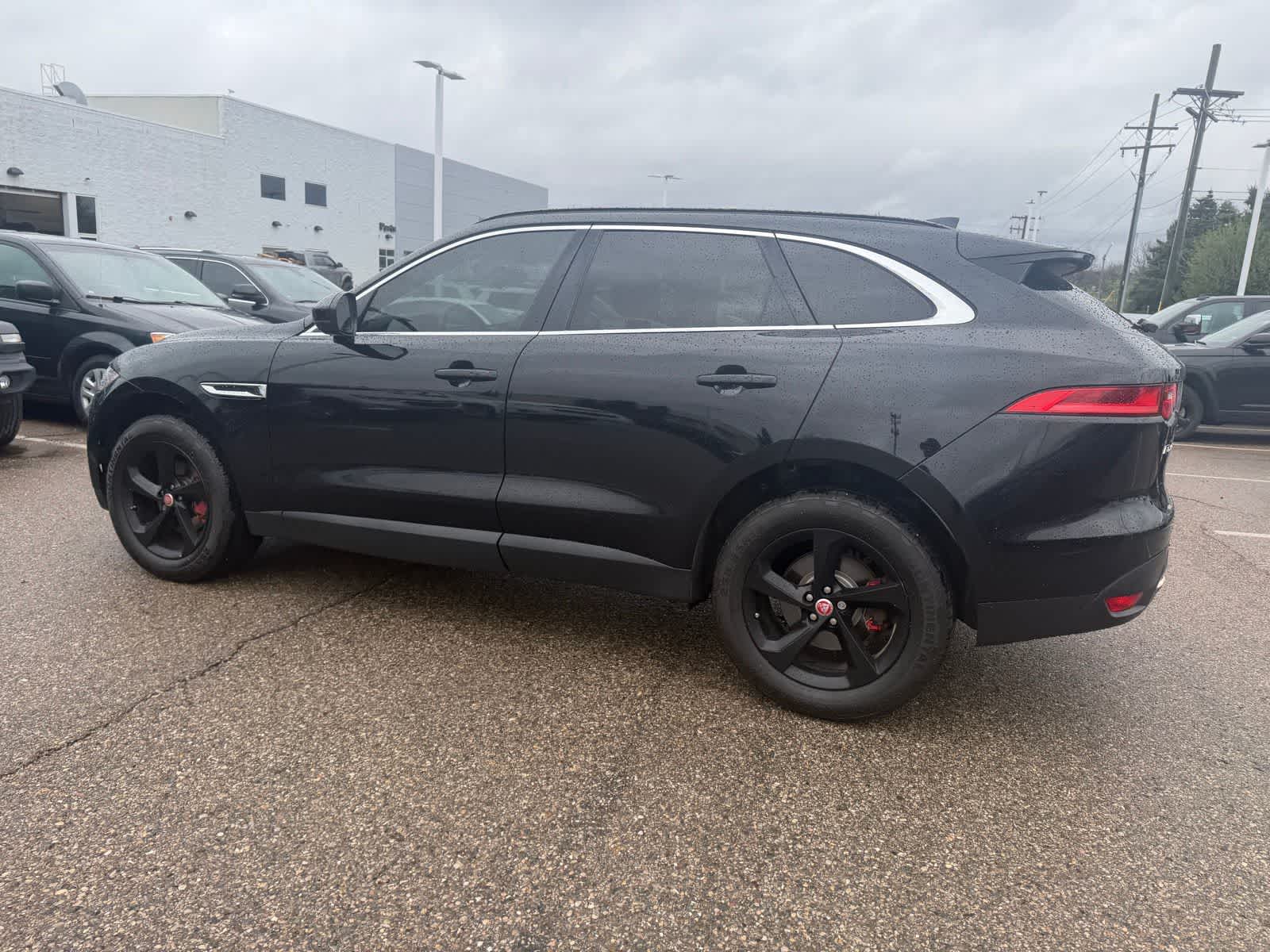 Thumbnail: 2019 Jaguar F-Pace - 31