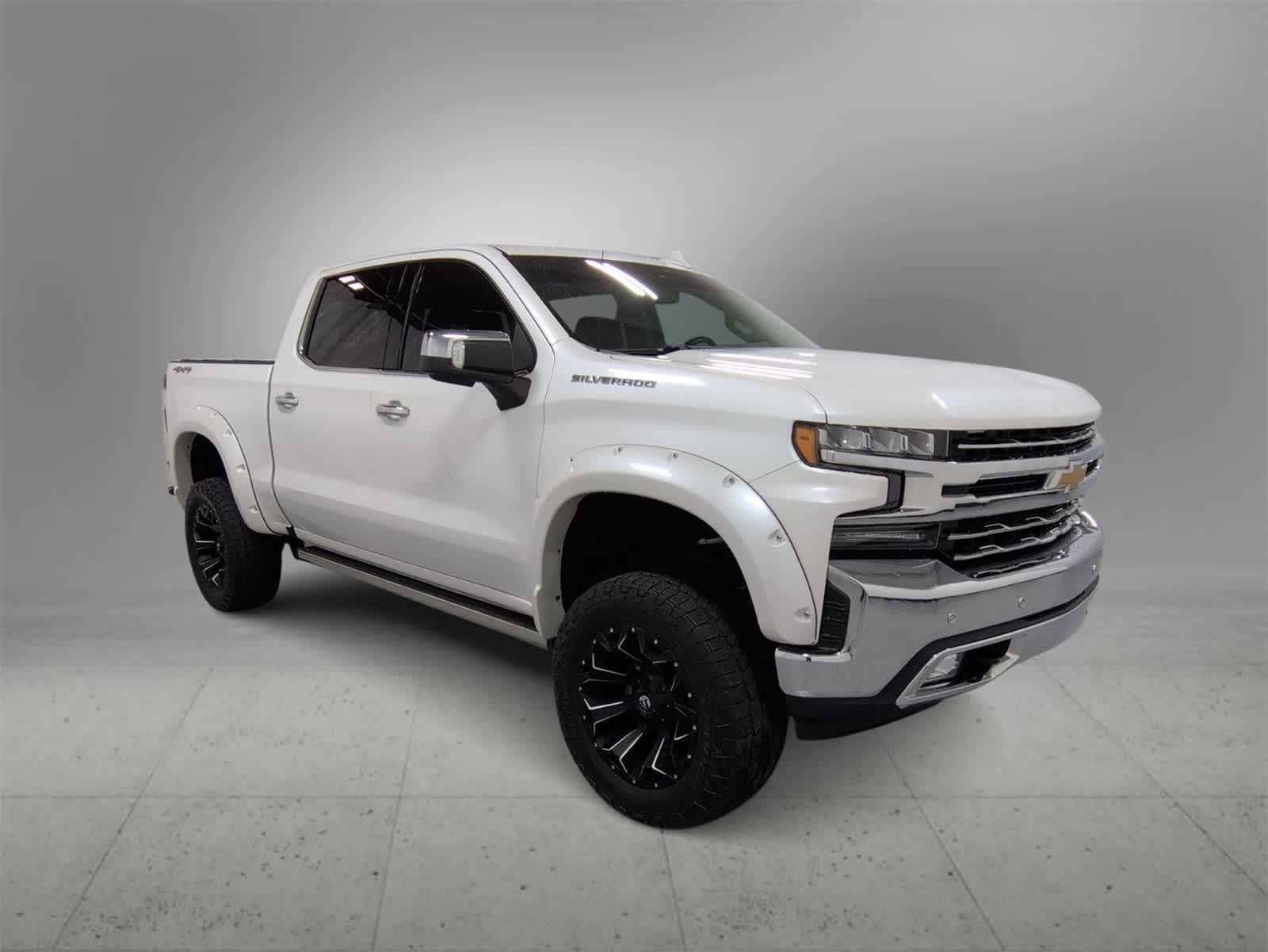 Thumbnail: 2019 Chevrolet Silverado 1500 - 2